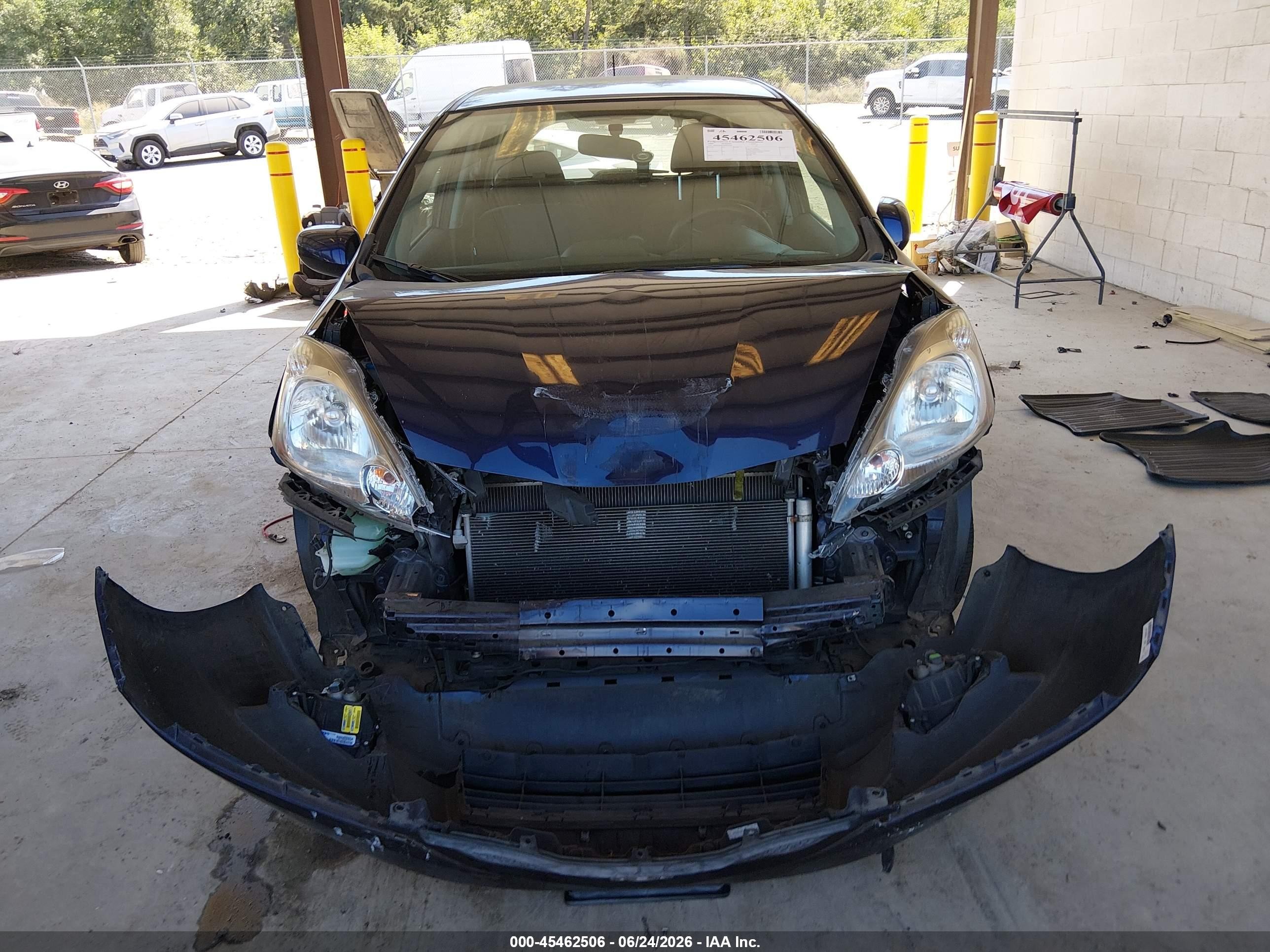 2009 Honda Fit Sport Blue vin: JHMGE88429S075093
