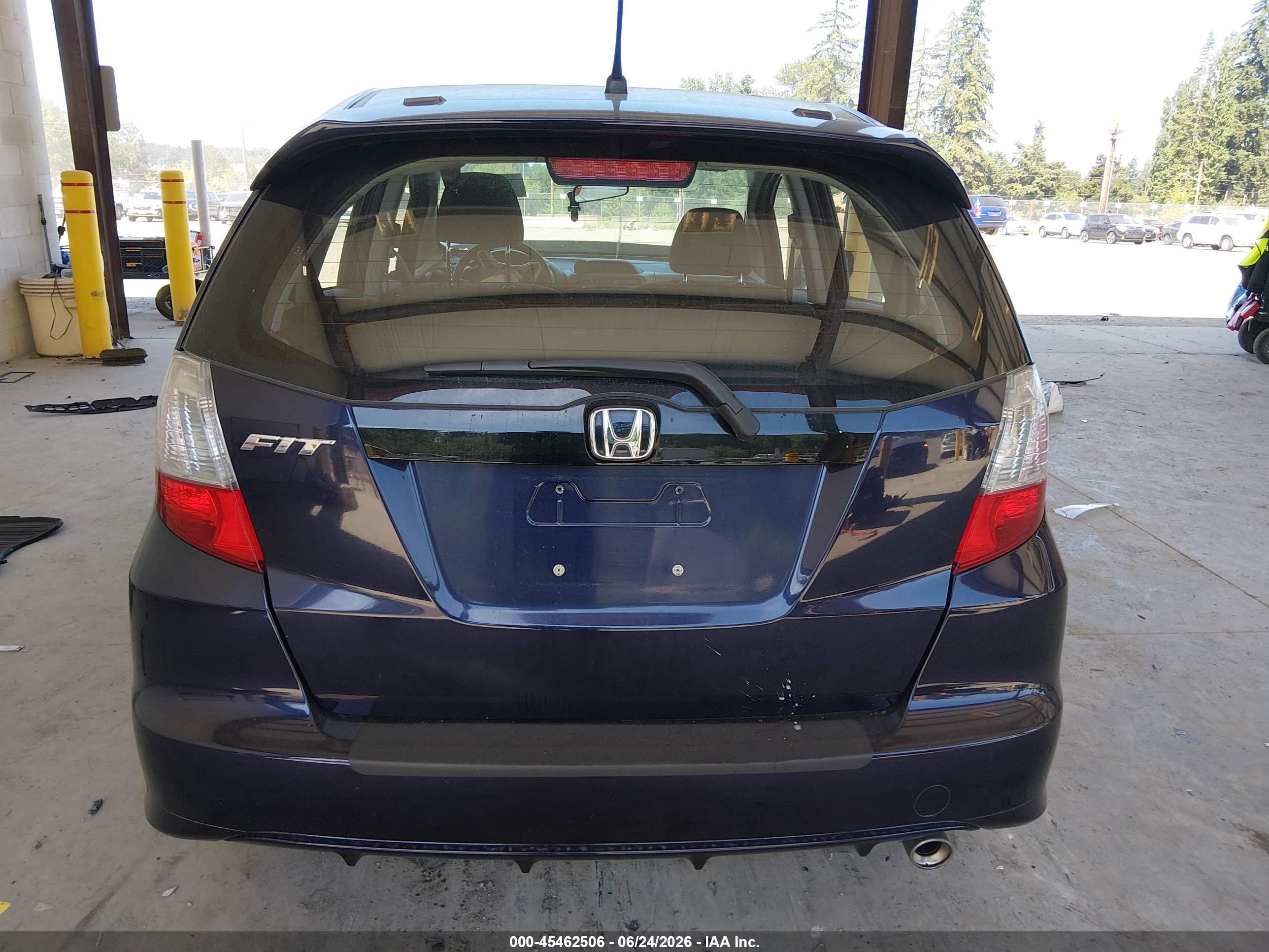2009 Honda Fit Sport Blue vin: JHMGE88429S075093