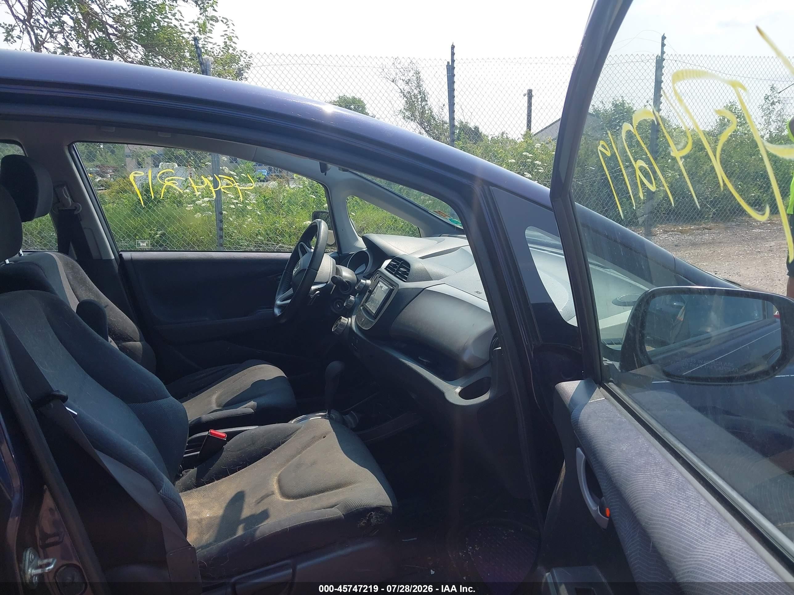 2009 Honda Fit Sport Purple vin: JHMGE88439S043673
