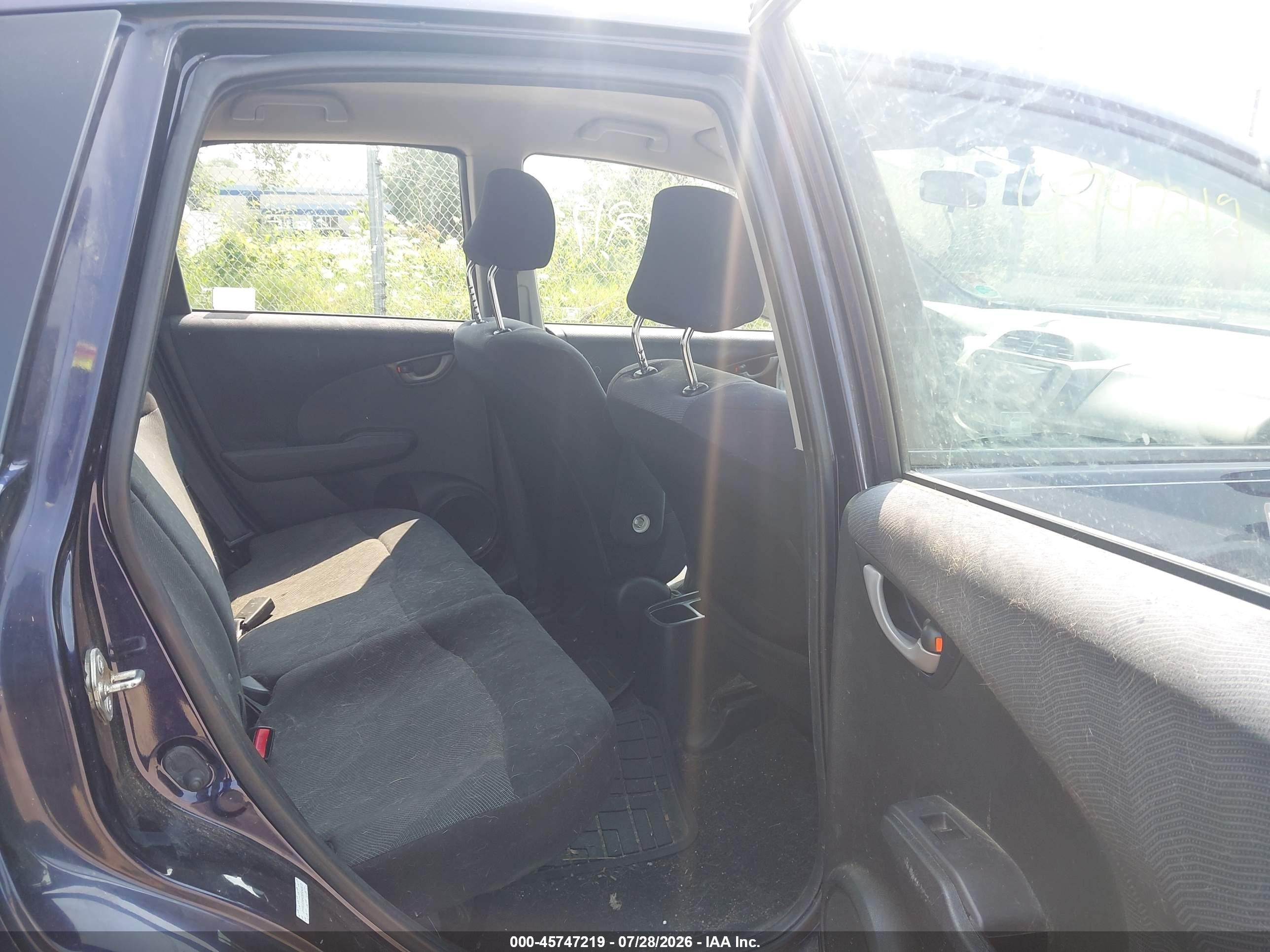 2009 Honda Fit Sport Purple vin: JHMGE88439S043673