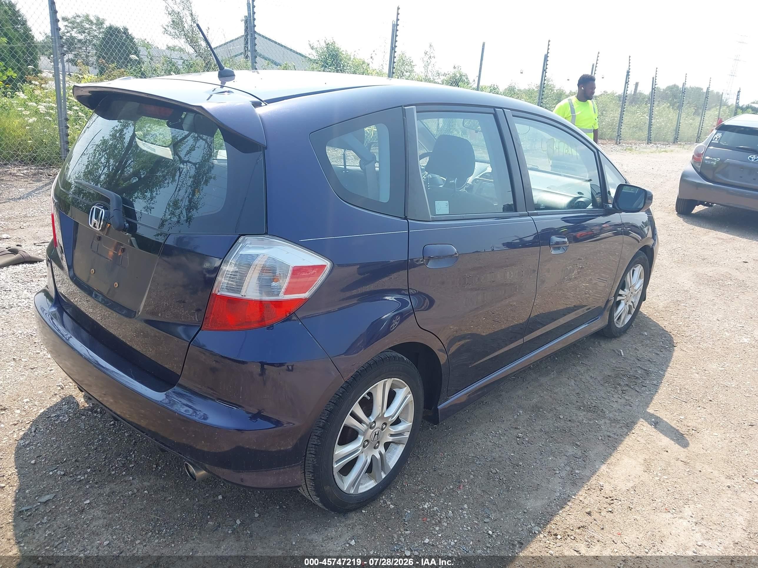 2009 Honda Fit Sport Purple vin: JHMGE88439S043673