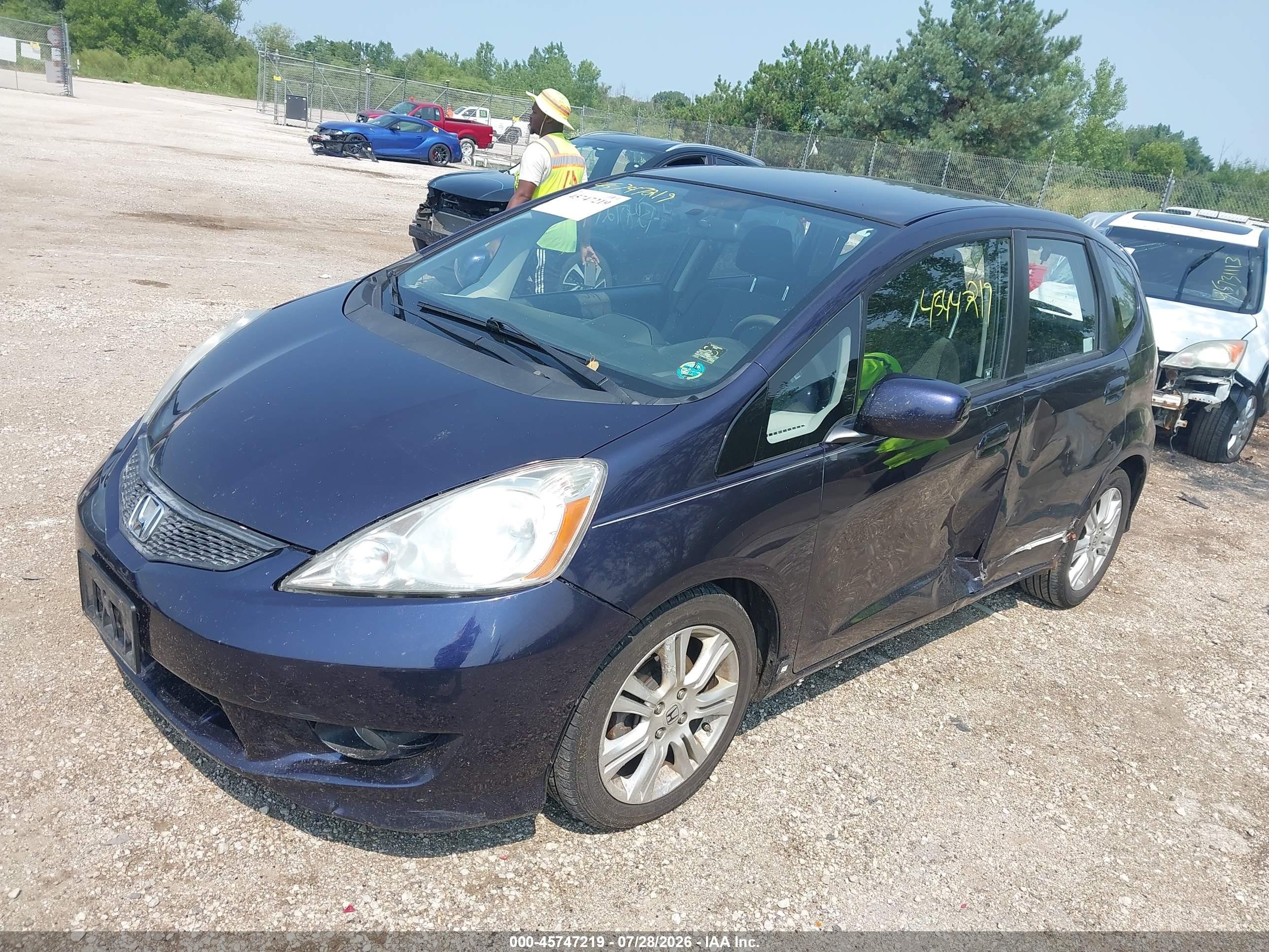 2009 Honda Fit Sport Purple vin: JHMGE88439S043673