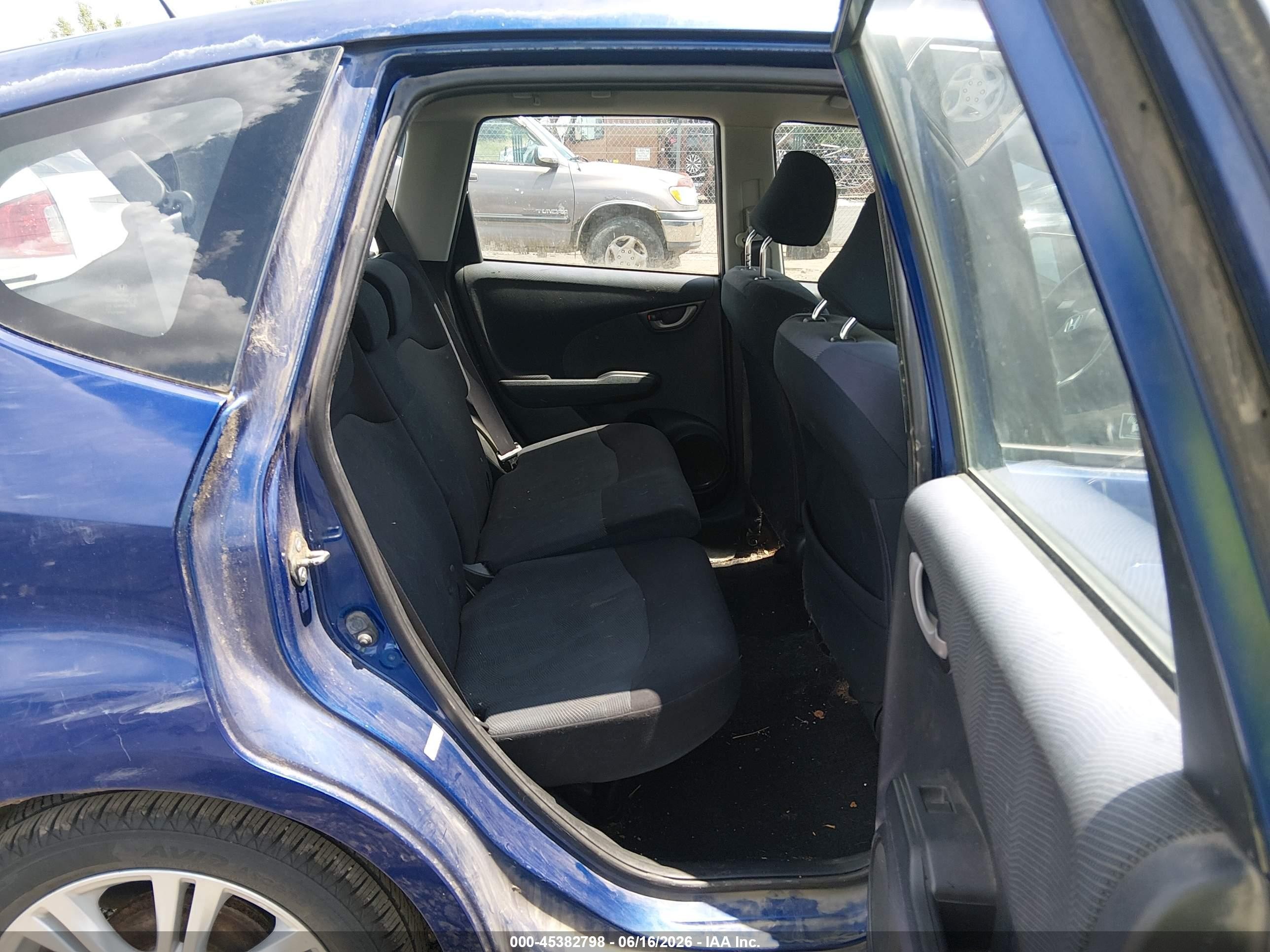 2009 Honda Fit Sport Blue vin: JHMGE88449S047523