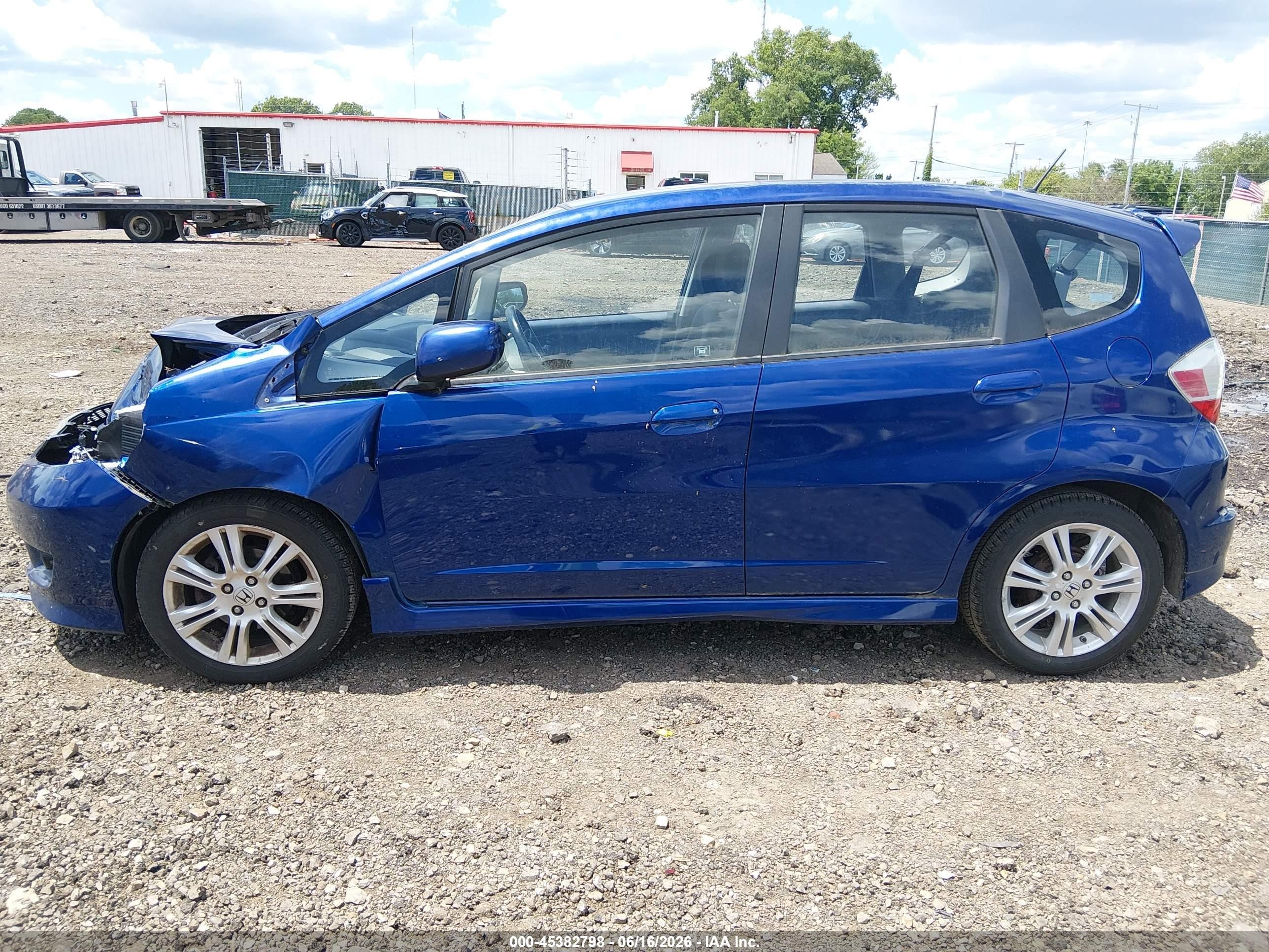 2009 Honda Fit Sport Blue vin: JHMGE88449S047523