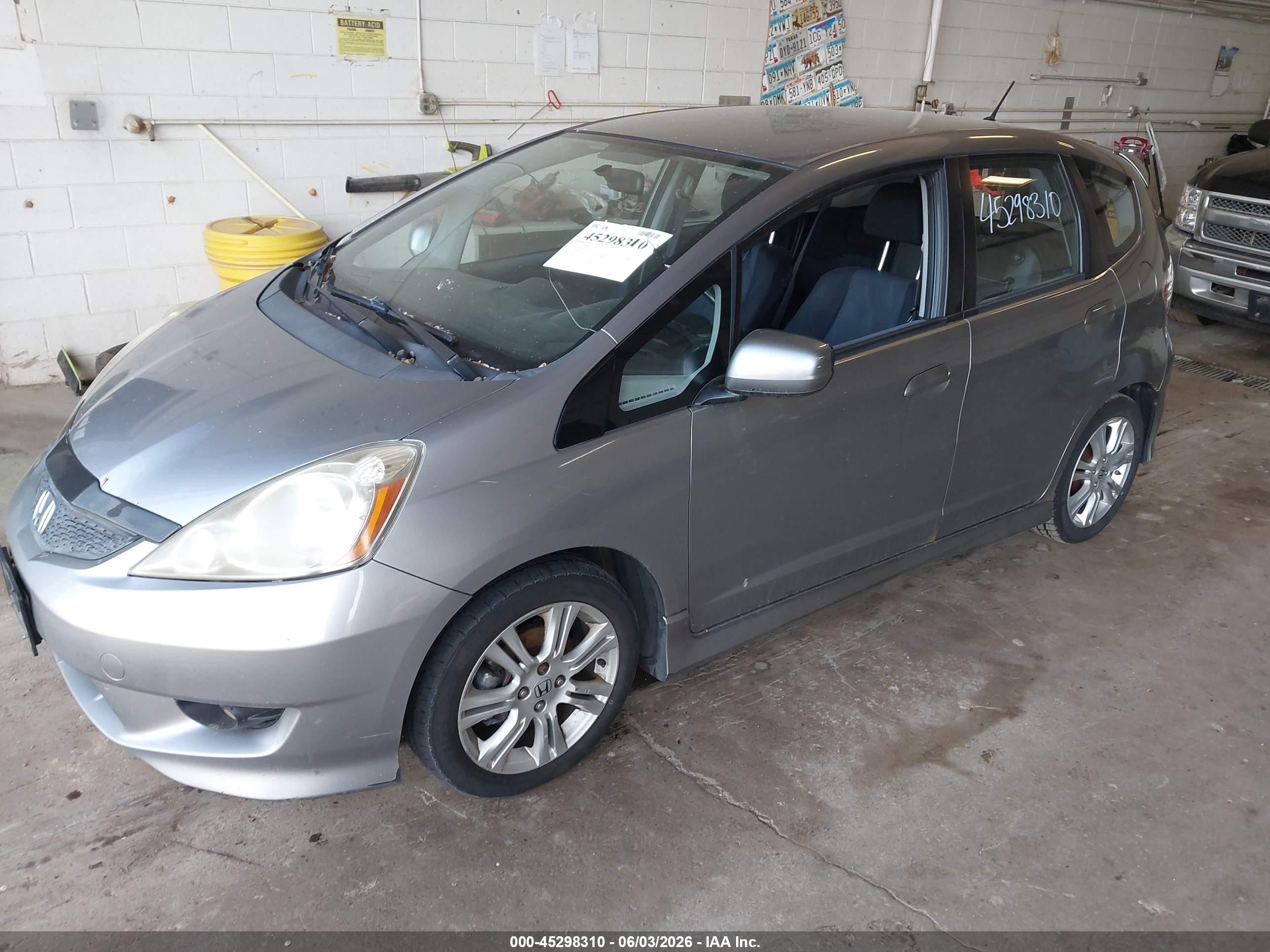 2009 Honda Fit Sport Gray vin: JHMGE88459S010500