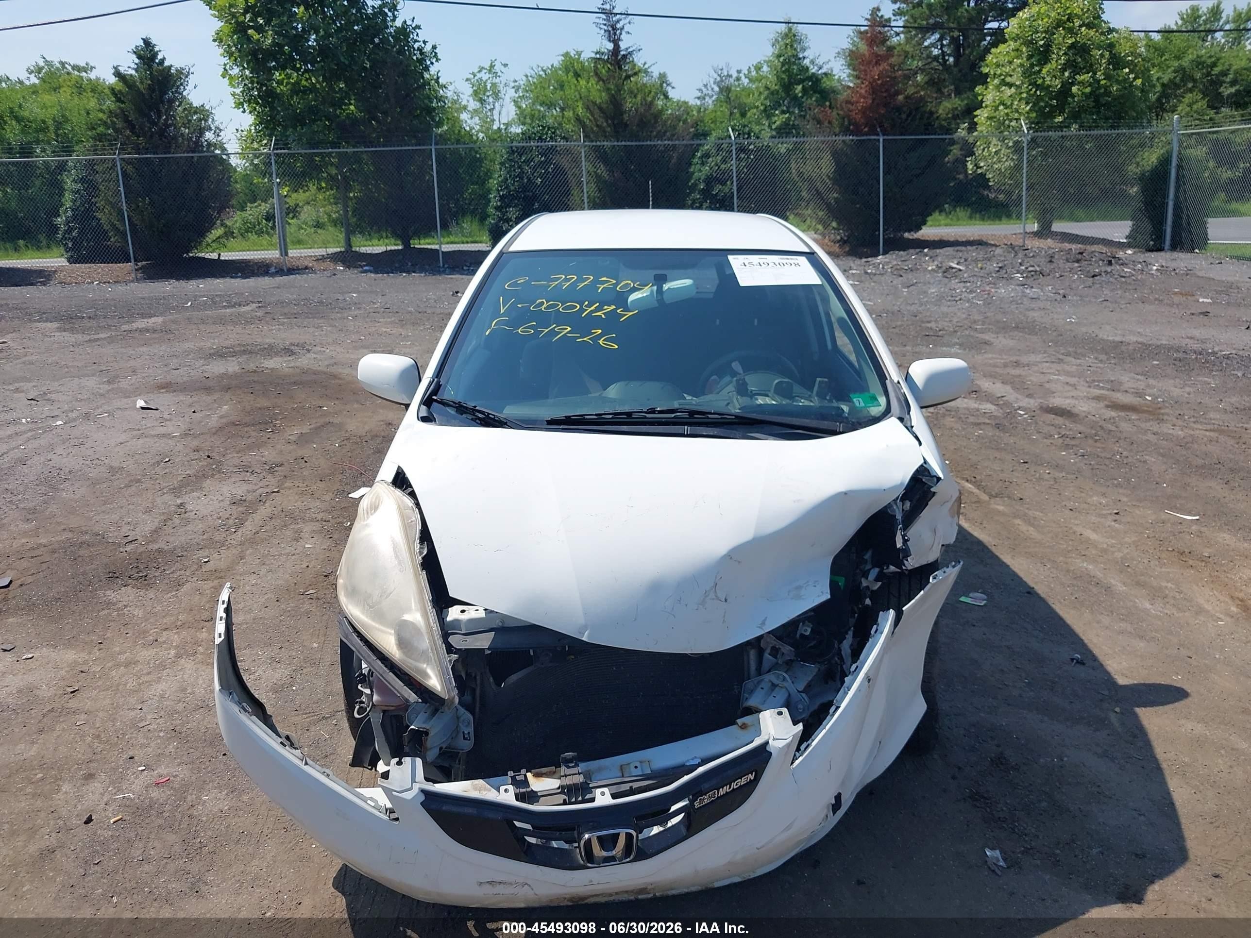 2009 Honda Fit Sport Белый vin: JHMGE88469C000424