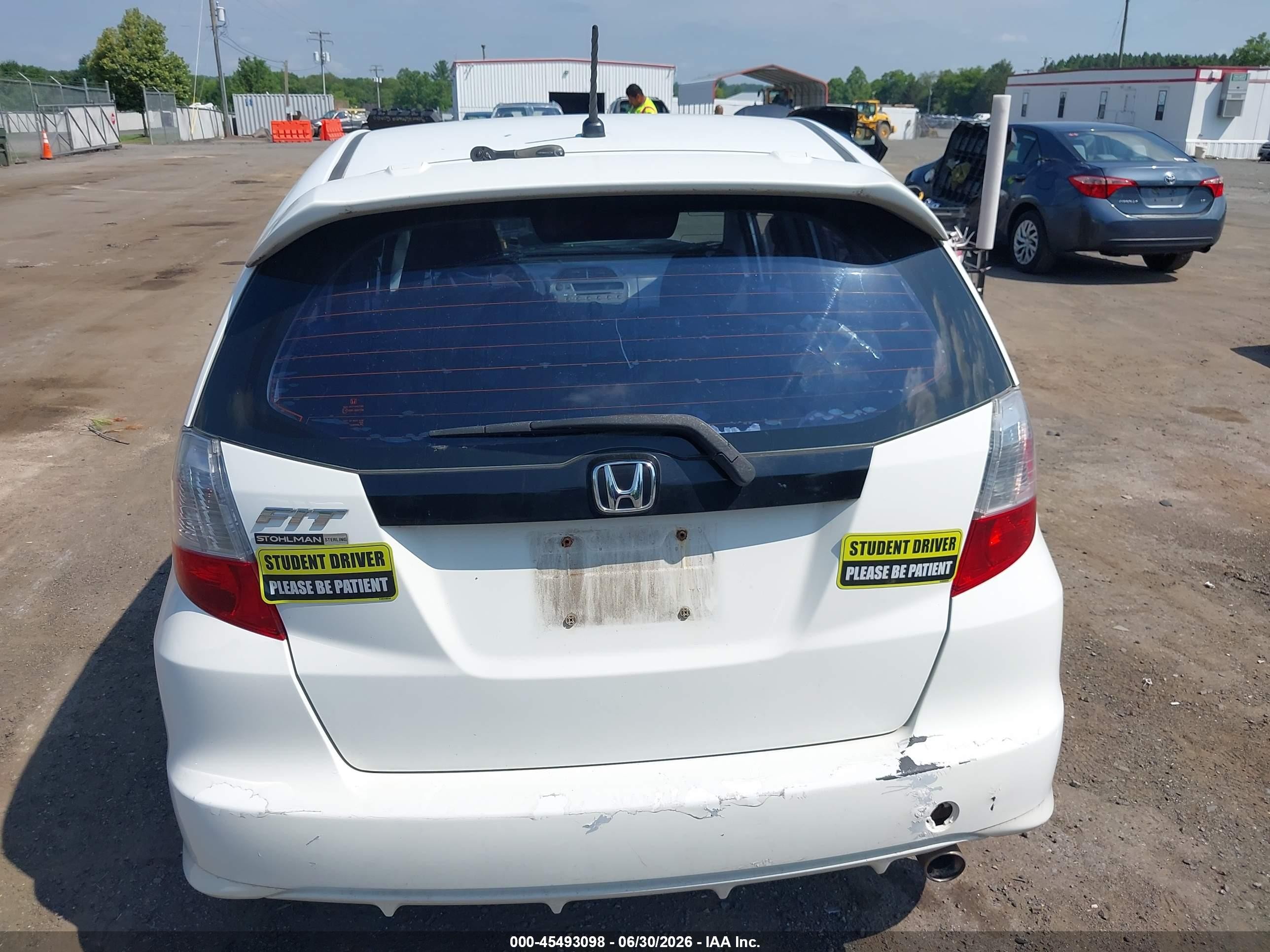 2009 Honda Fit Sport Белый vin: JHMGE88469C000424