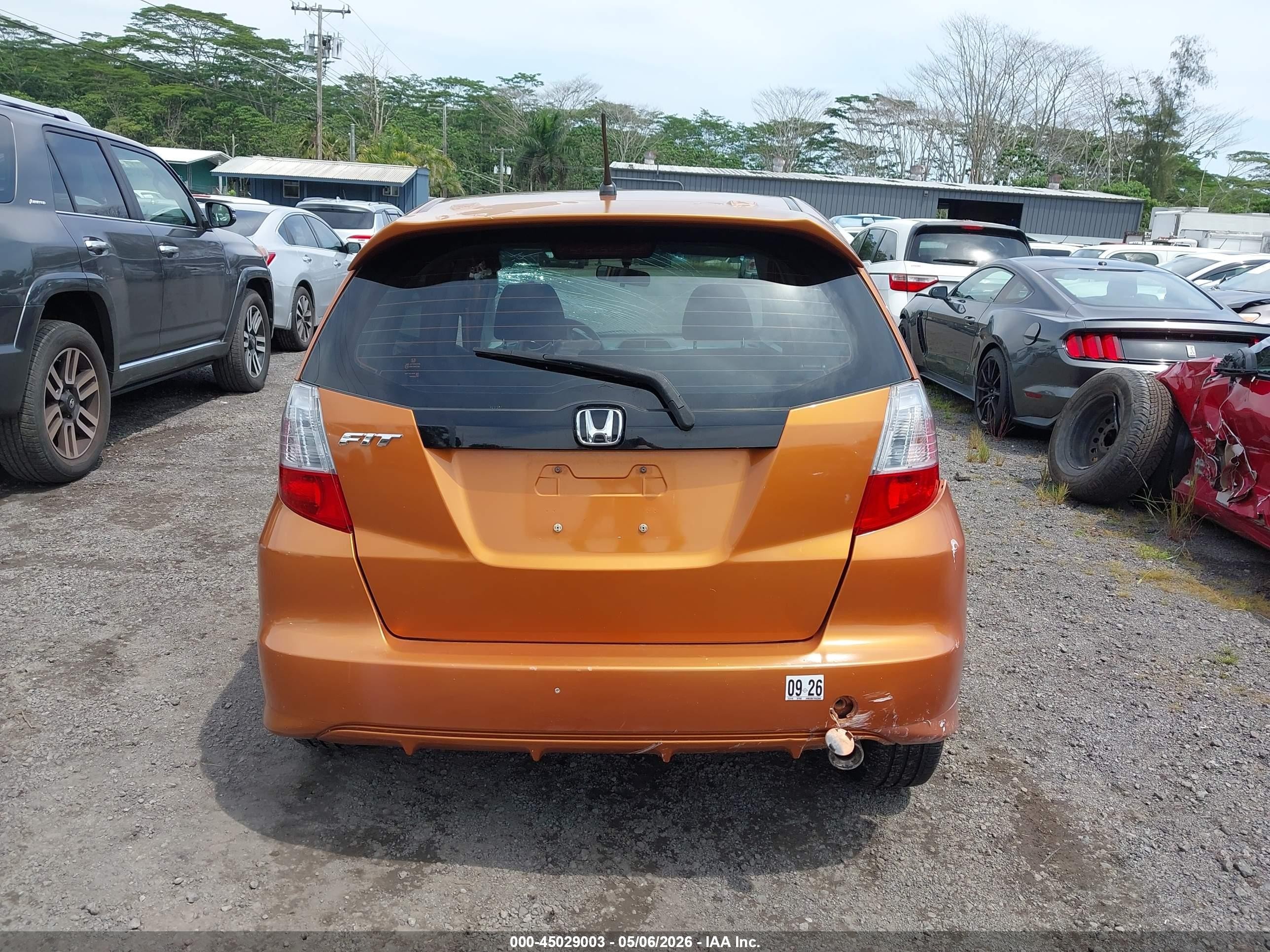 2009 Honda Fit Sport Orange vin: JHMGE88479S033695