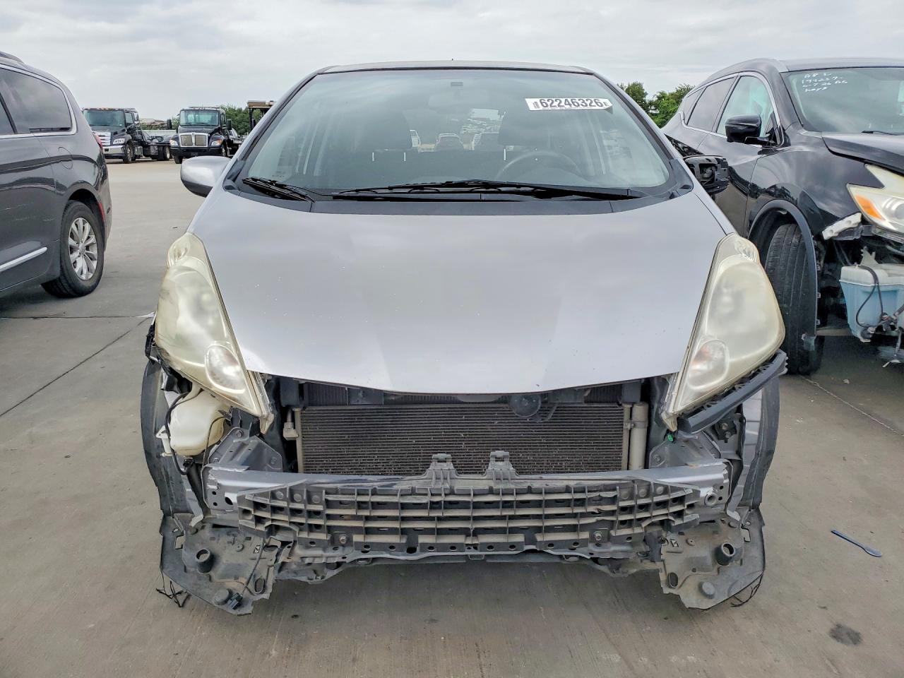 2009 Honda Fit Sport Silver vin: JHMGE88479S068513