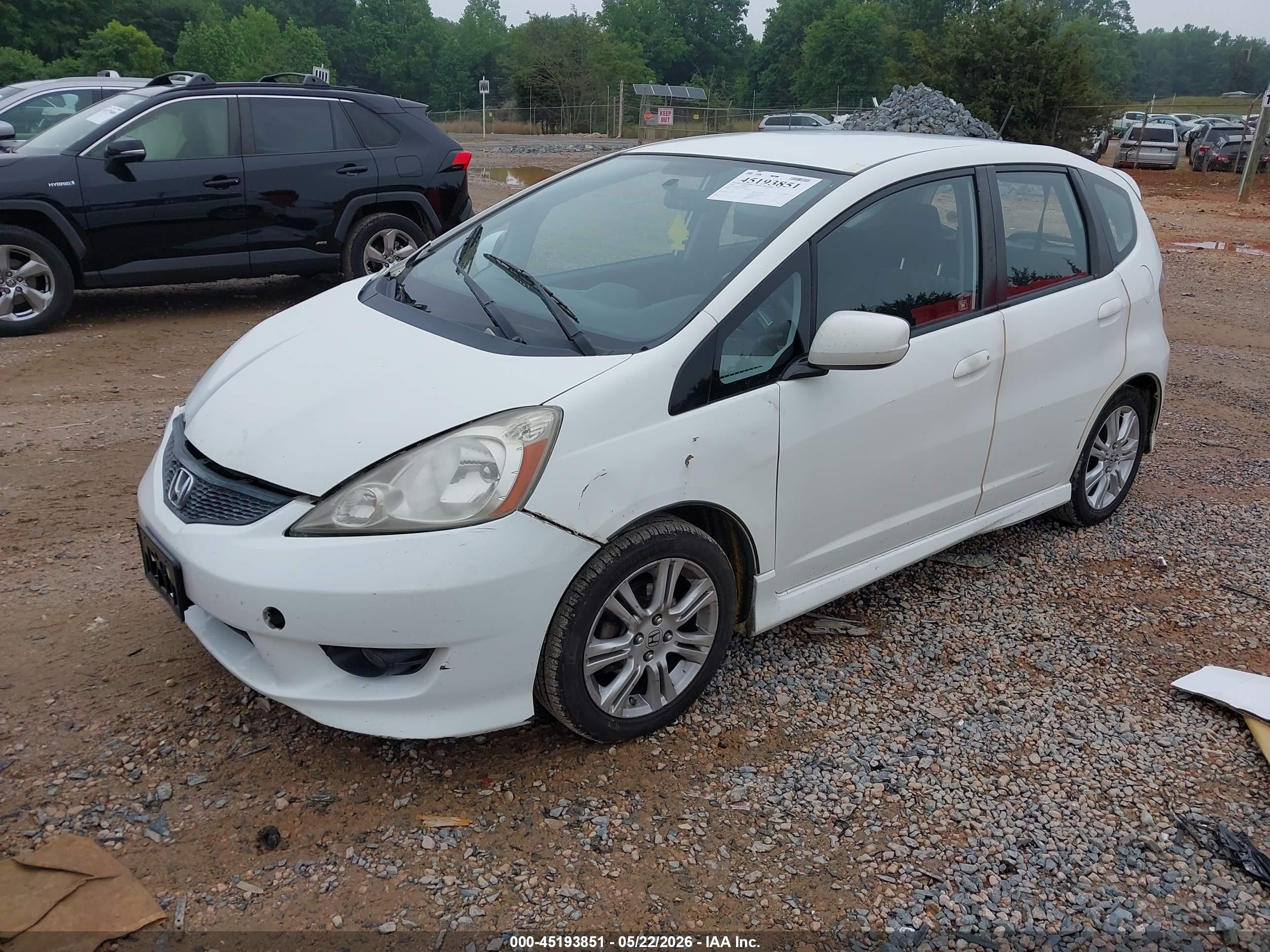 2009 Honda Fit Sport White vin: JHMGE88489S010376