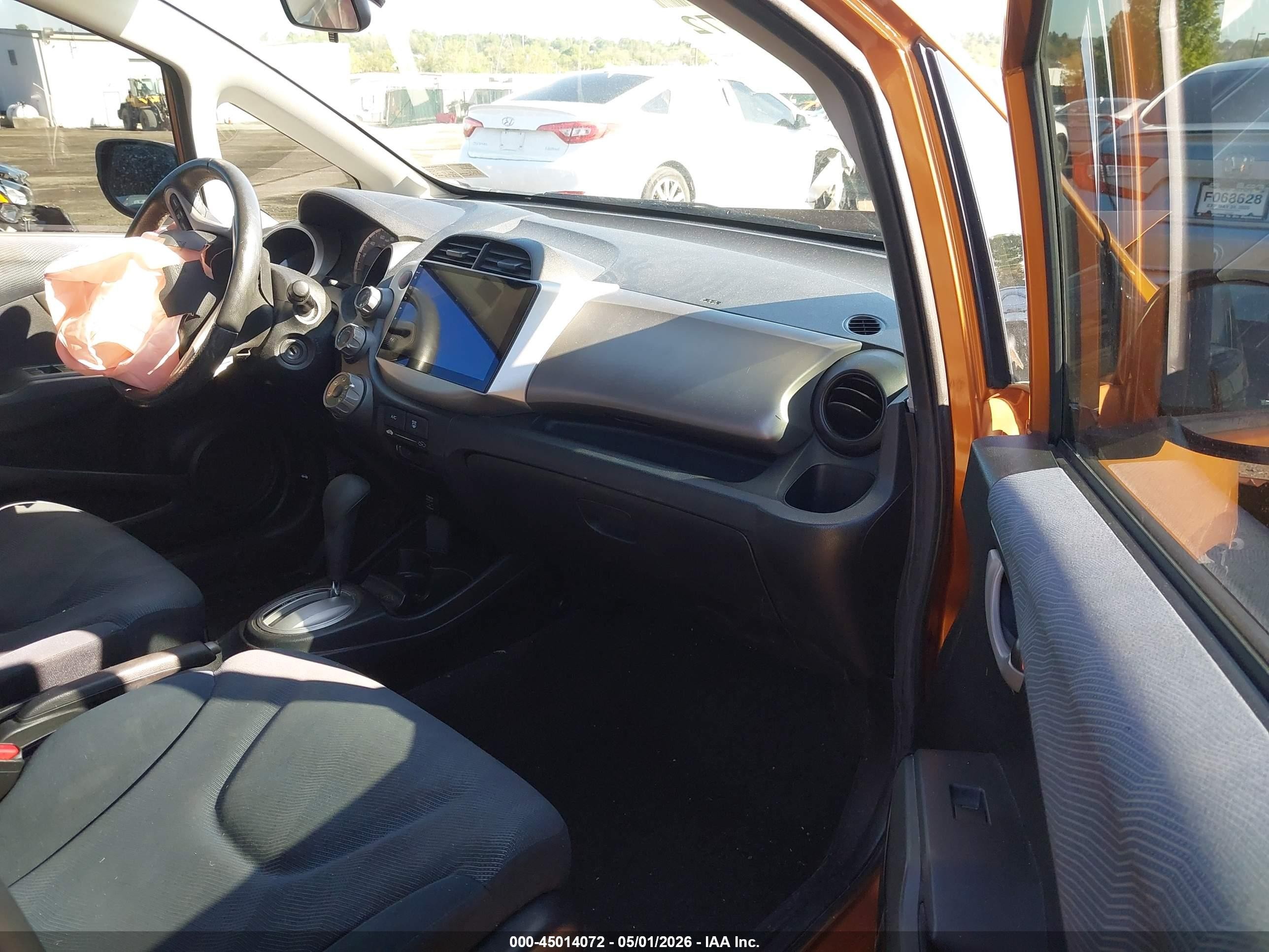 2009 Honda Fit Sport Orange vin: JHMGE88489S025377