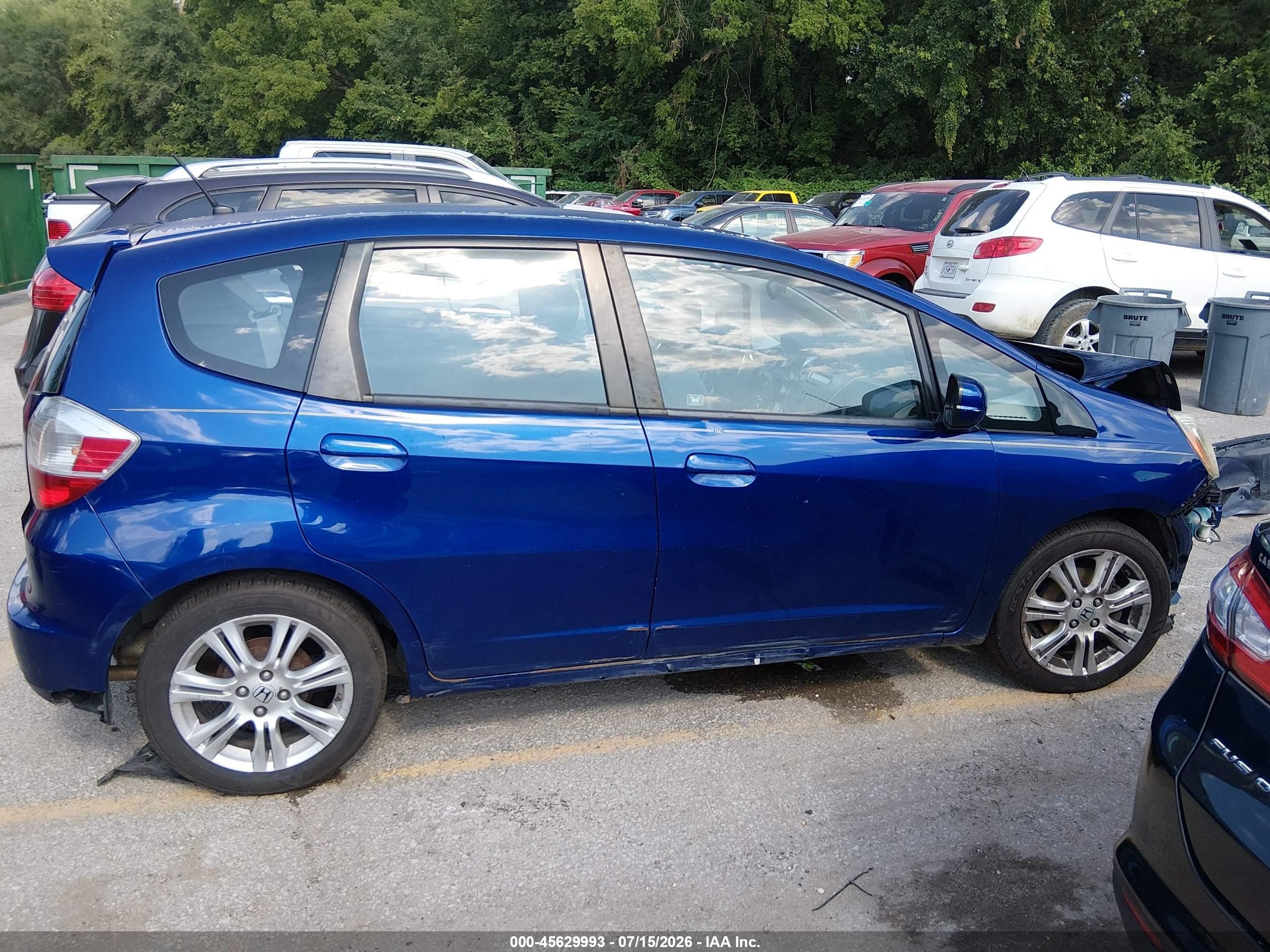 2009 Honda Fit Sport Blue vin: JHMGE88489S064227