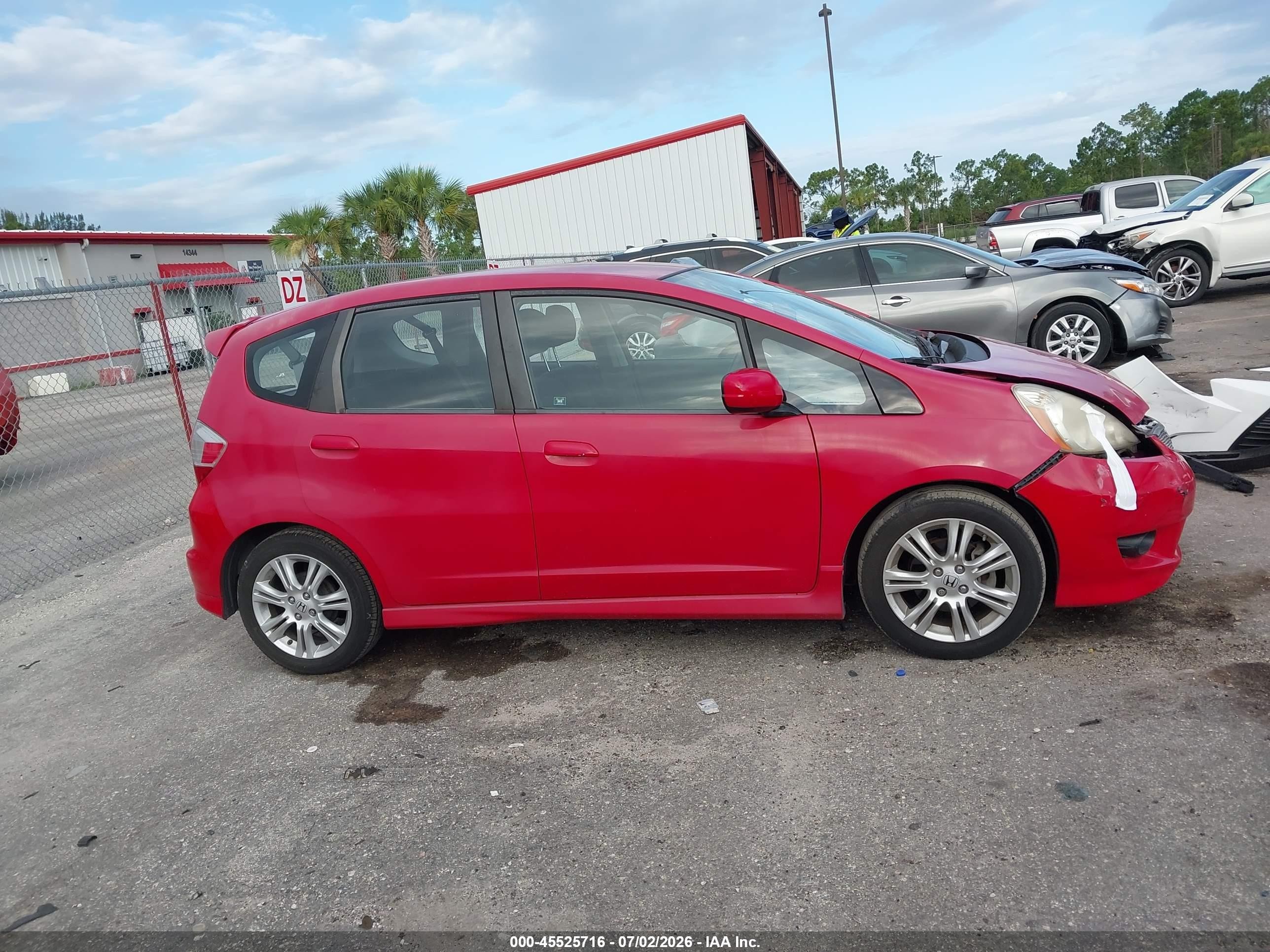 2009 Honda Fit Sport Red vin: JHMGE88499S014369
