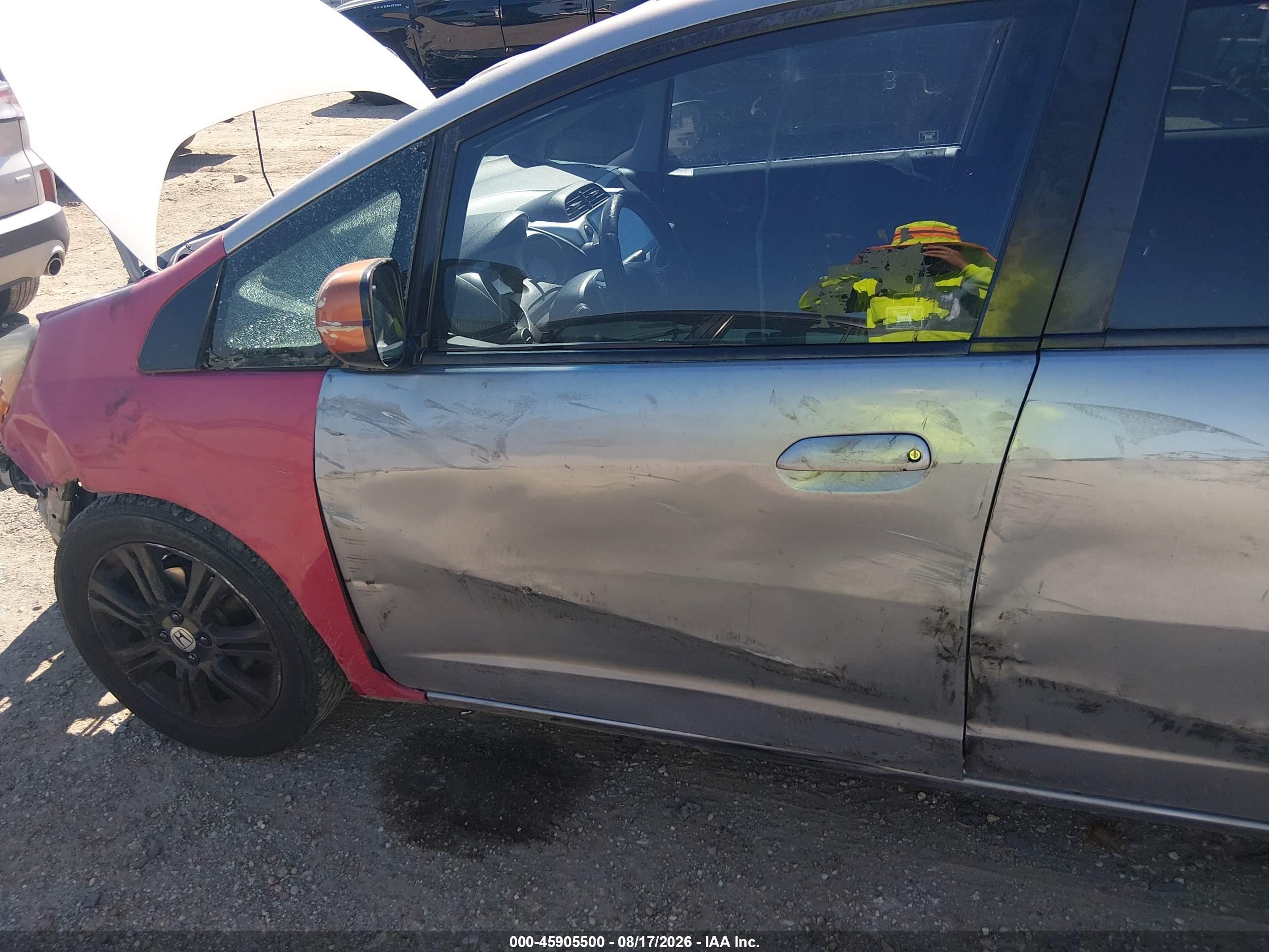 2009 Honda Fit Sport Silver vin: JHMGE88499S032368