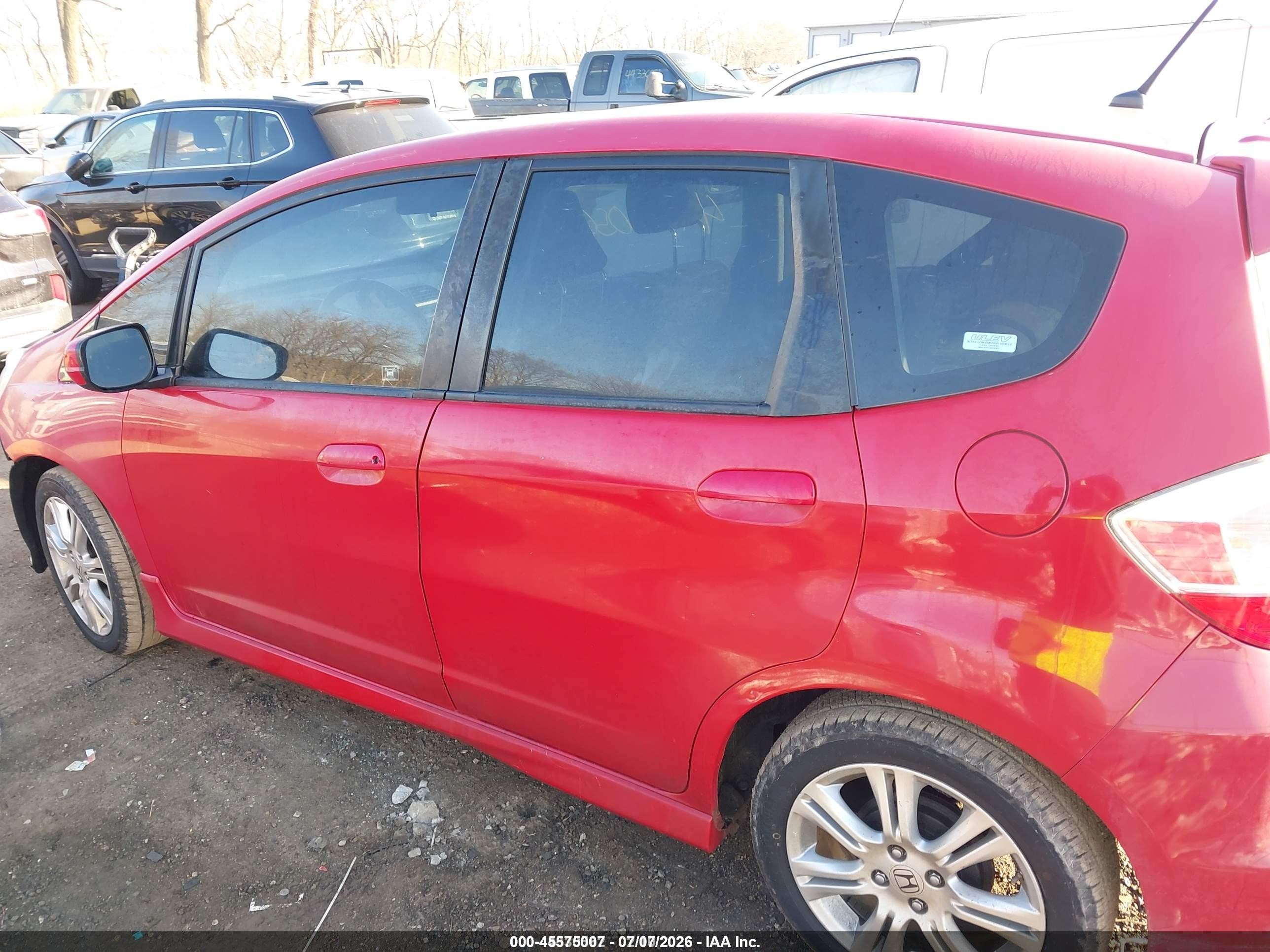2009 Honda Fit Sport Red vin: JHMGE88499S069176