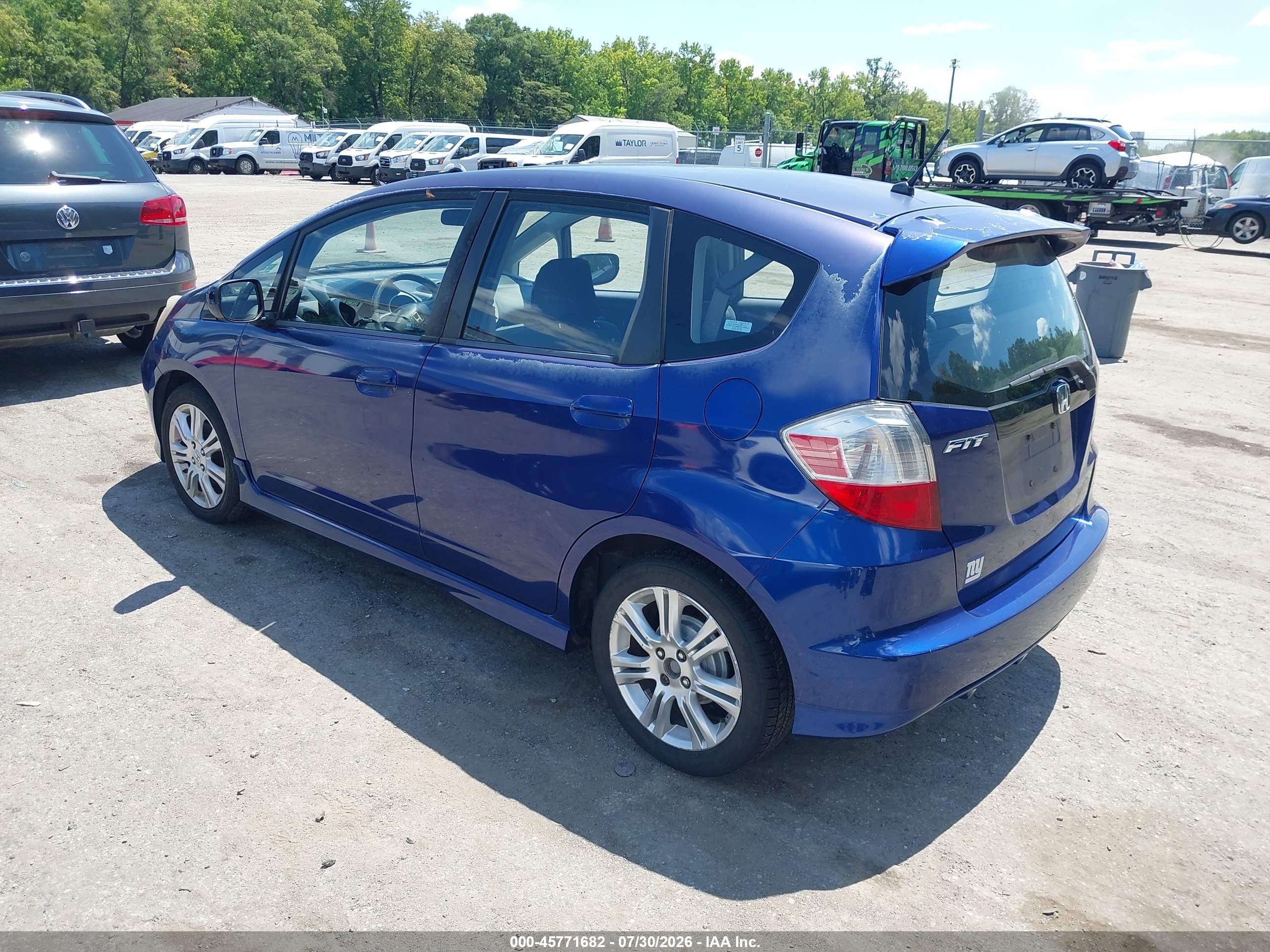 2009 Honda Fit Sport Blue vin: JHMGE884X9S021282