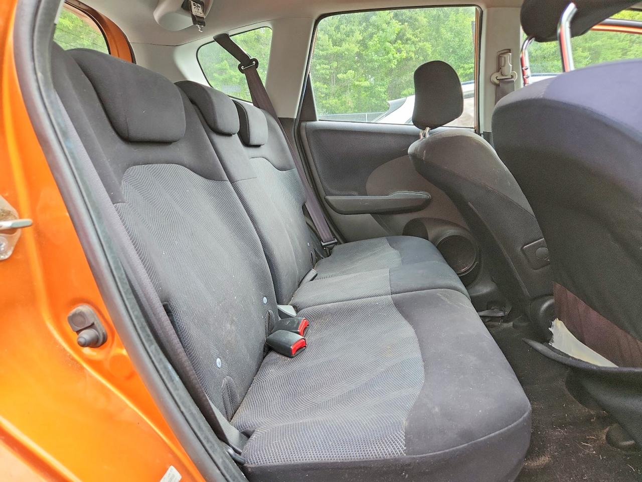 2009 Honda Fit Sport Orange vin: JHMGE884X9S046859