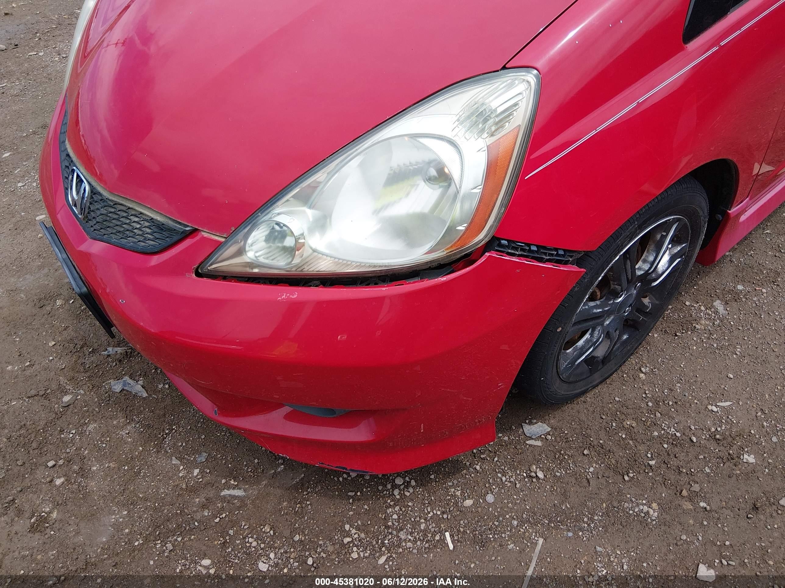 2009 Honda Fit Sport Red vin: JHMGE884X9S050846
