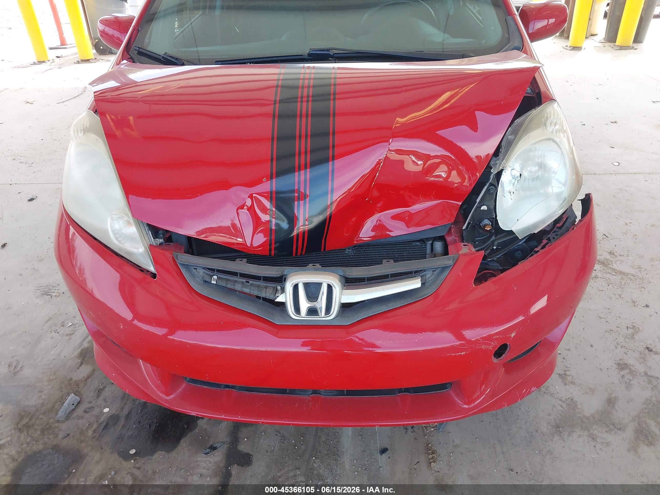 2009 Honda Fit Sport Красный vin: JHMGE884X9S053214