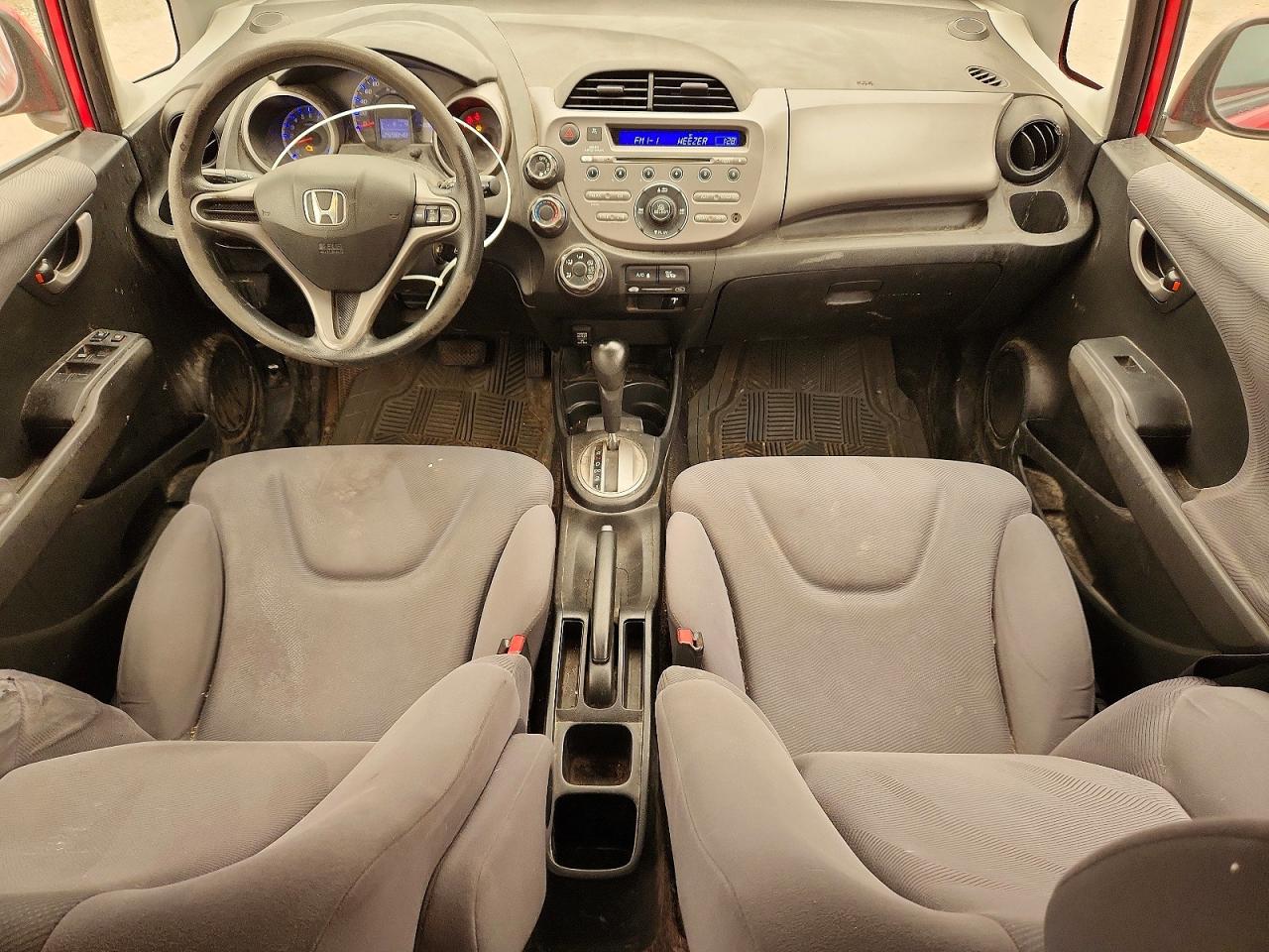 2009 Honda Fit Lx Red vin: JHMGE88539S802637