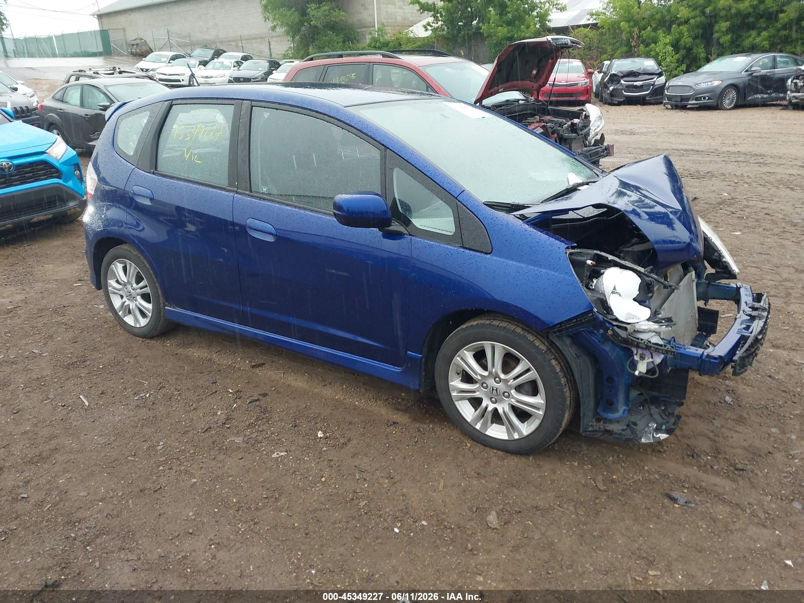 2009 Honda Fit Sport Blue vin: JHMGE88609S008204