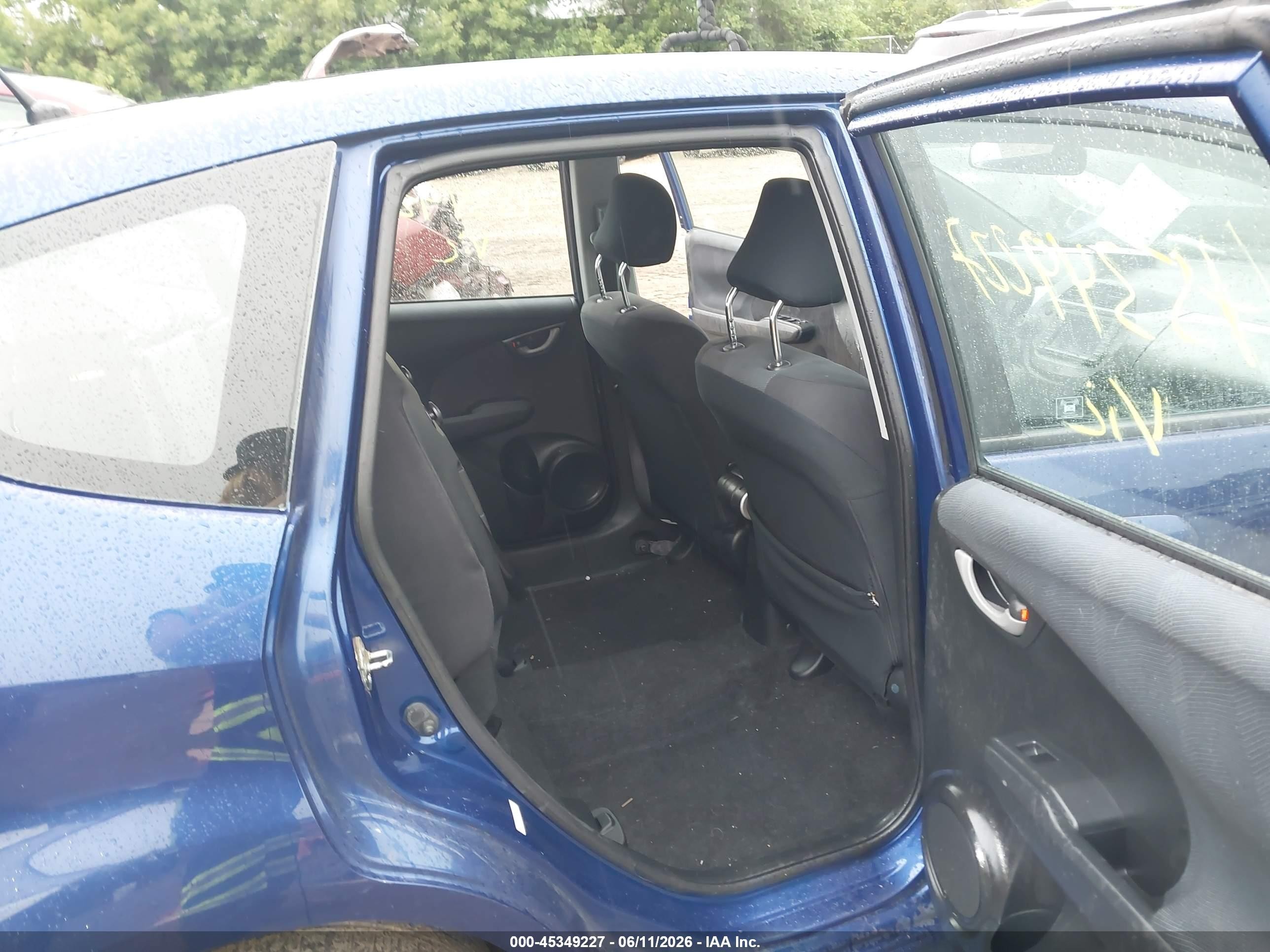 2009 Honda Fit Sport Blue vin: JHMGE88609S008204