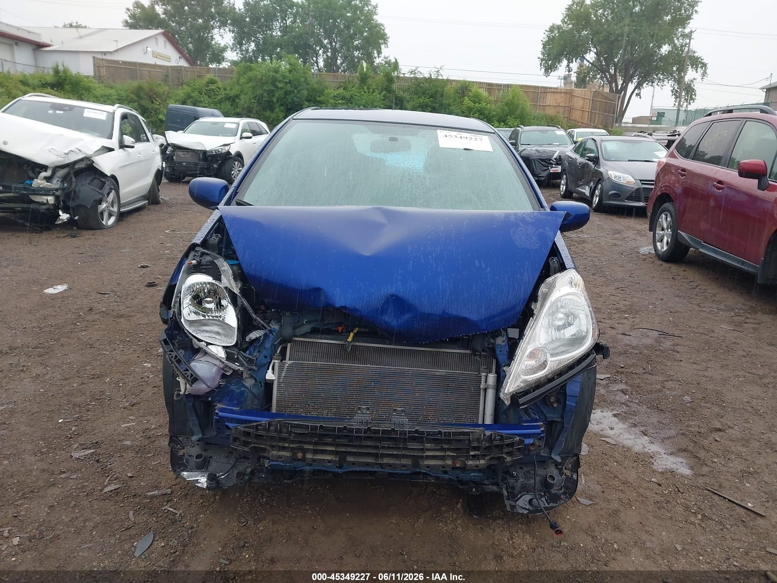 2009 Honda Fit Sport Blue vin: JHMGE88609S008204