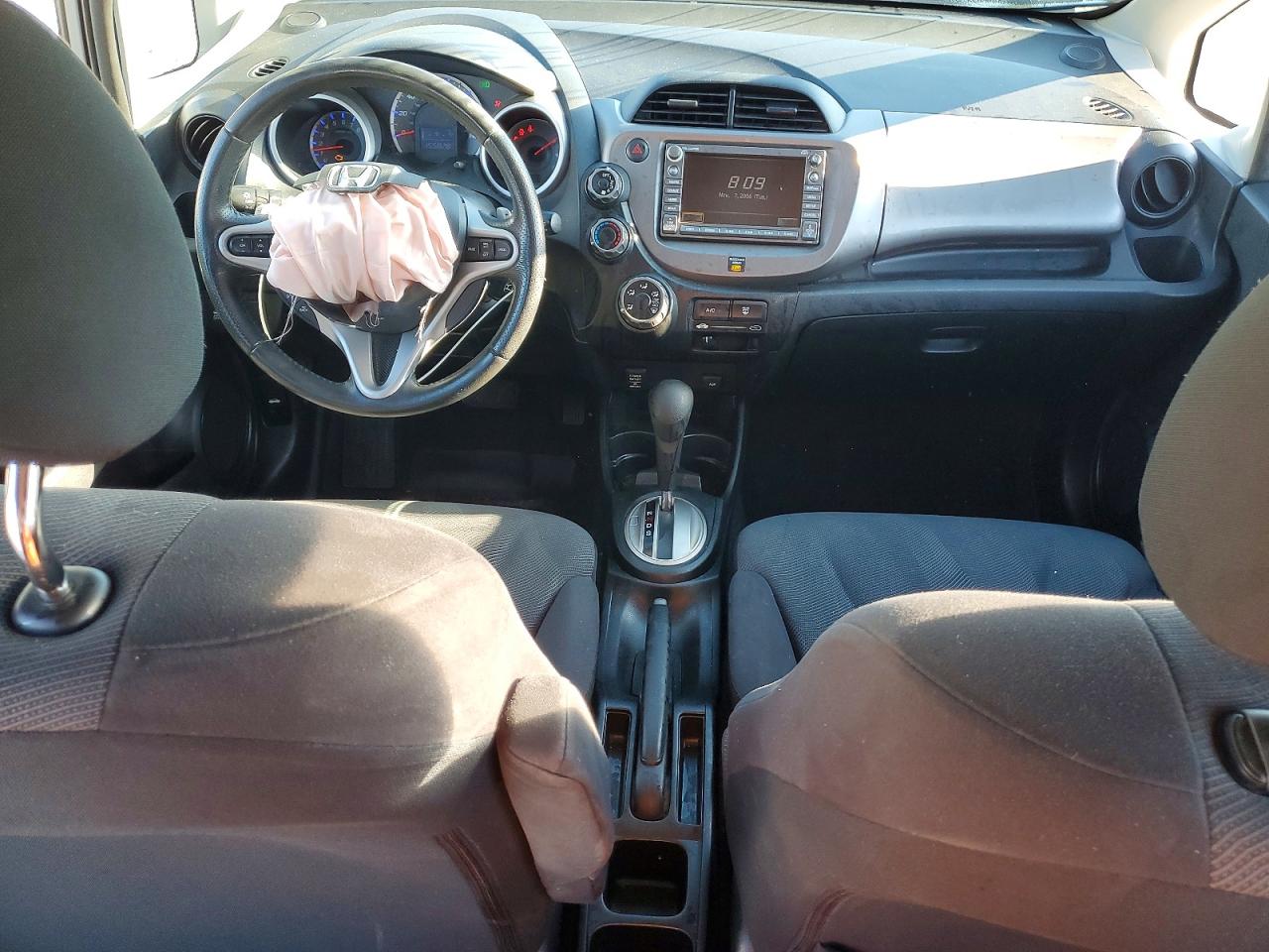 2009 Honda Fit Sport Silver vin: JHMGE88629S013890