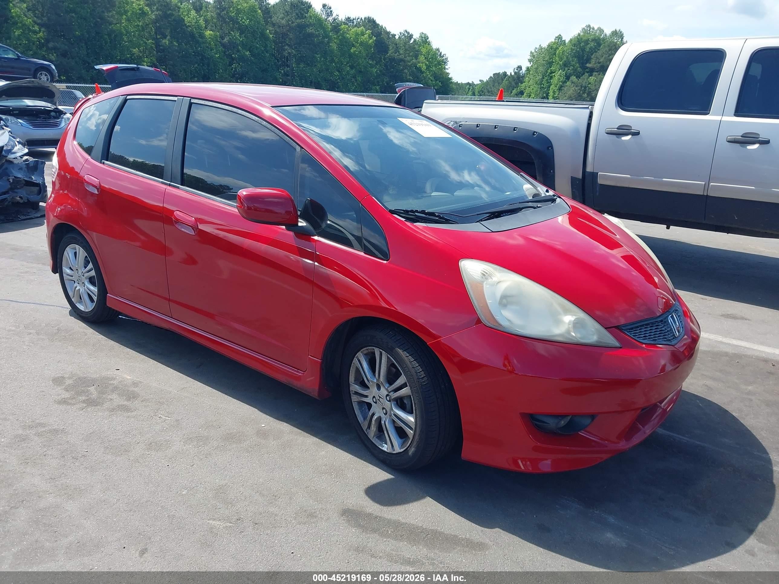 2009 Honda Fit Sport Red vin: JHMGE88649S000039