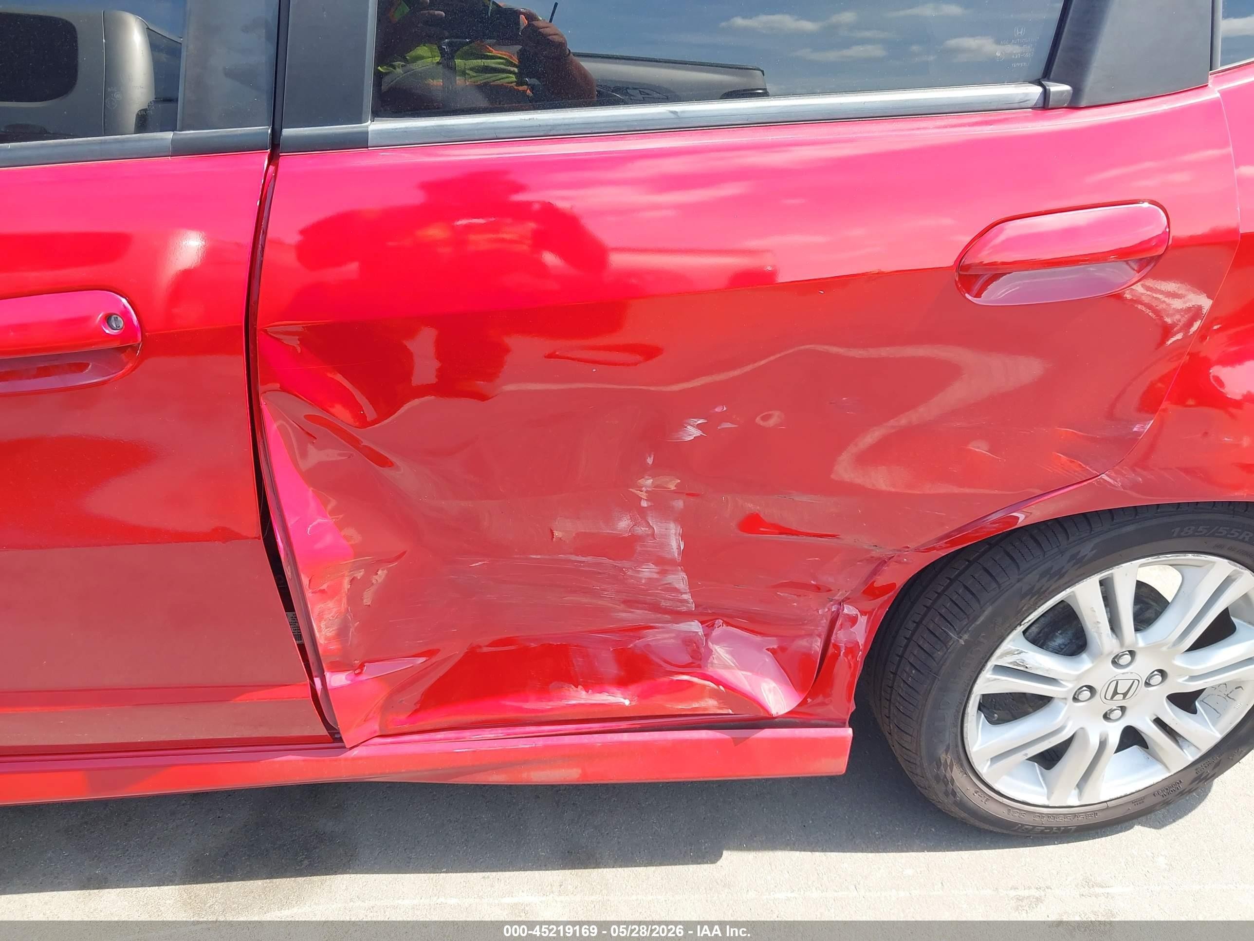 2009 Honda Fit Sport Red vin: JHMGE88649S000039
