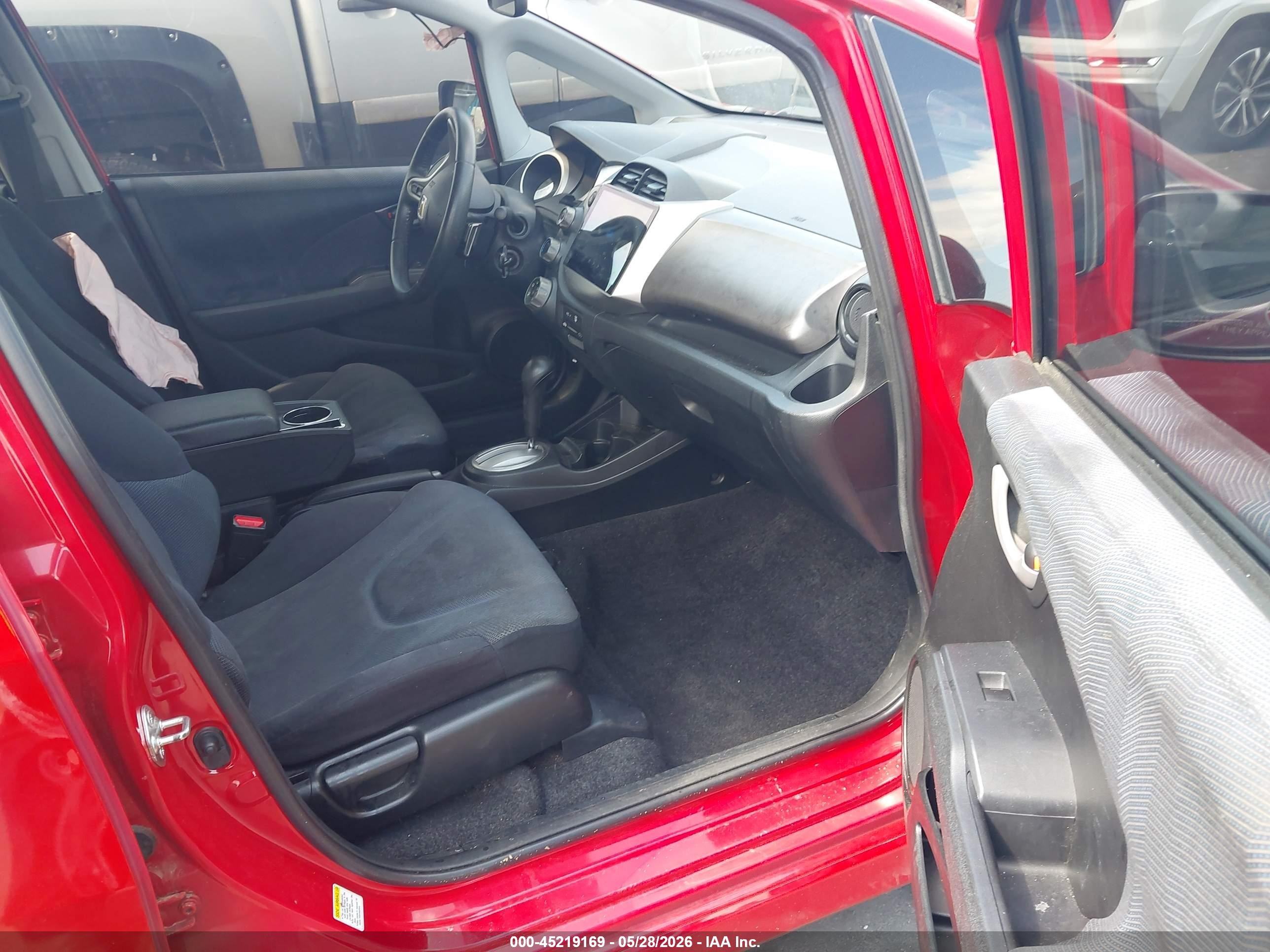 2009 Honda Fit Sport Red vin: JHMGE88649S000039
