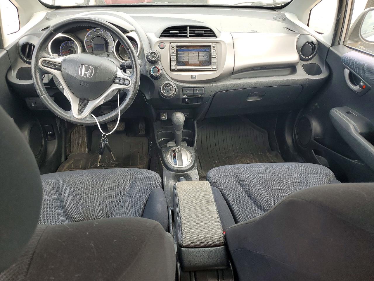 2009 Honda Fit Sport Silver vin: JHMGE88649S006522