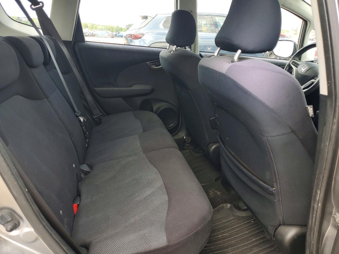 2009 Honda Fit Sport Silver vin: JHMGE88649S006522
