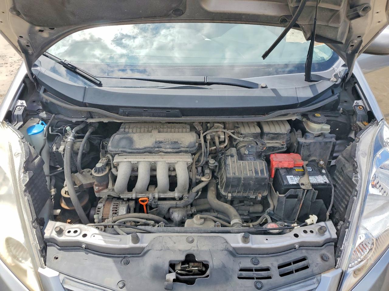 2009 Honda Fit Sport Silver vin: JHMGE88649S006522