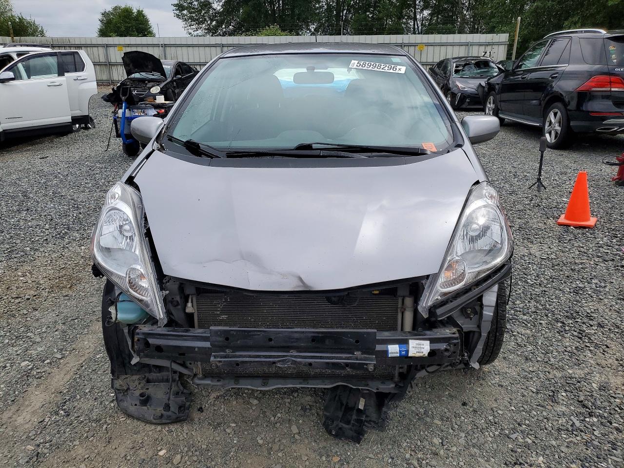 2009 Honda Fit Sport Silver vin: JHMGE88669S006554