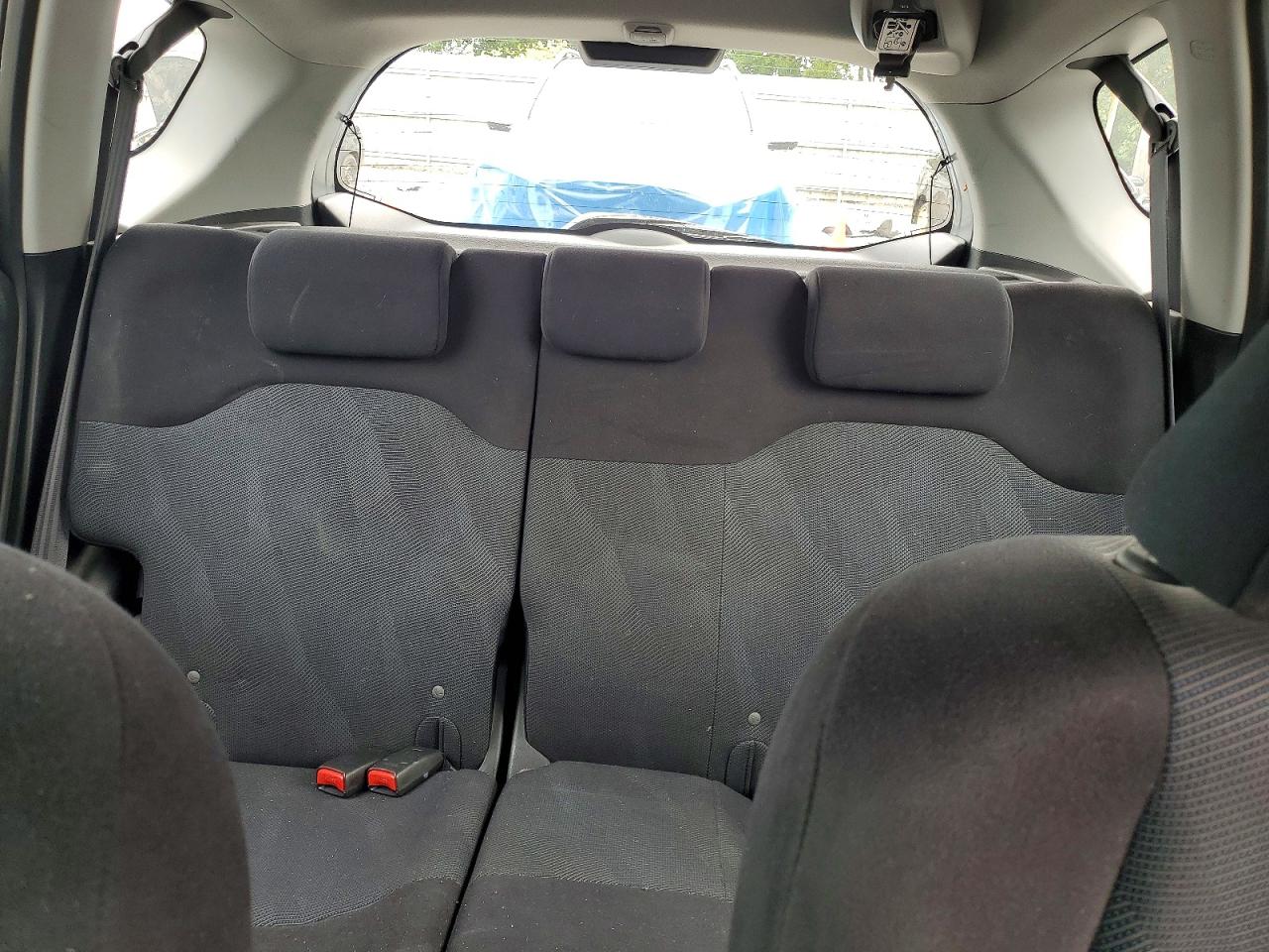 2009 Honda Fit Sport Silver vin: JHMGE88669S006554