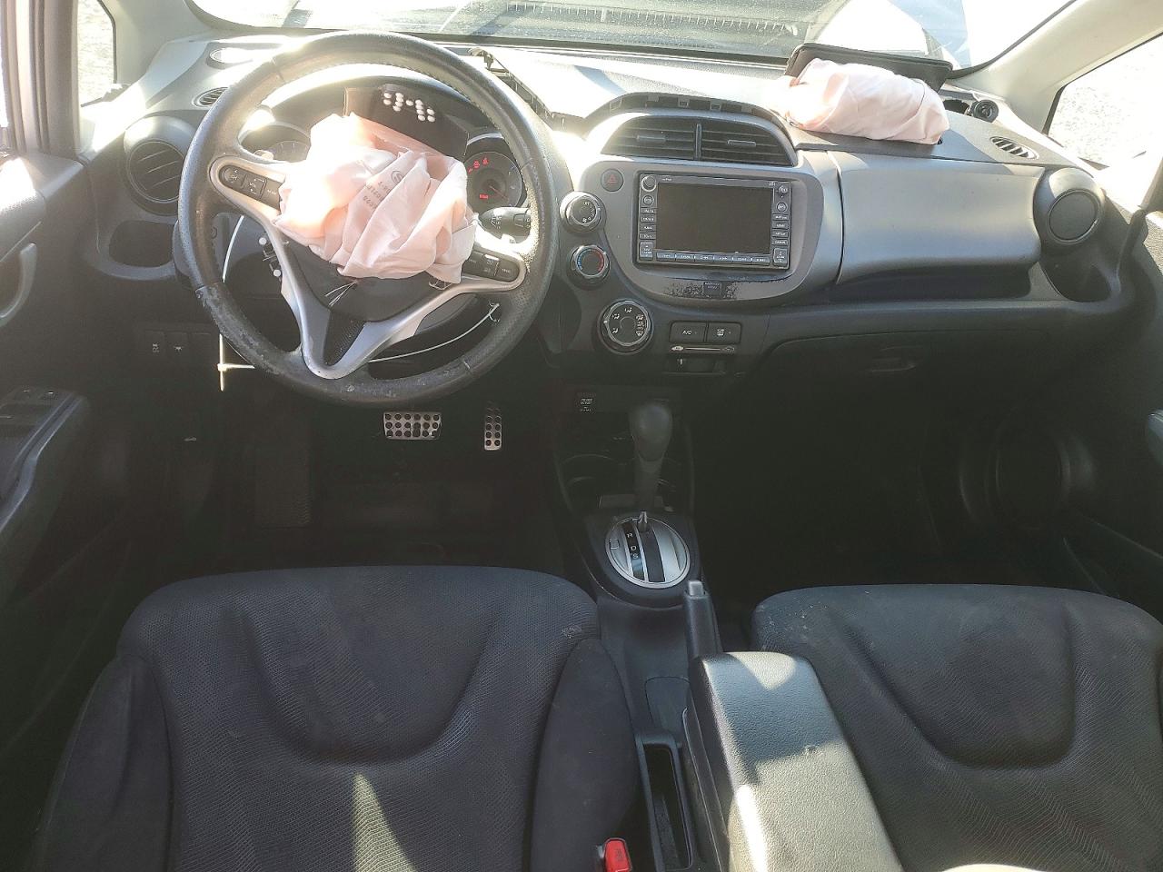 2009 Honda Fit Sport Silver vin: JHMGE88669S020583