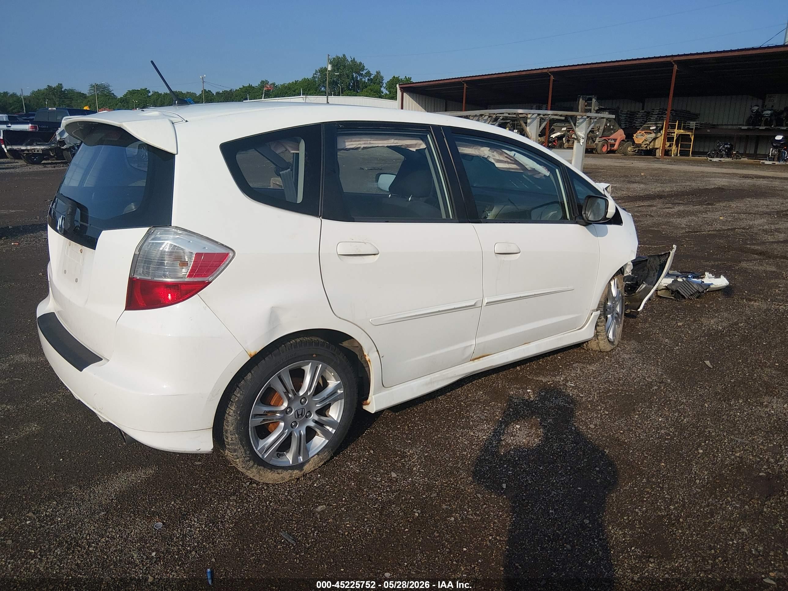 2009 Honda Fit Sport Белый vin: JHMGE88669S062705