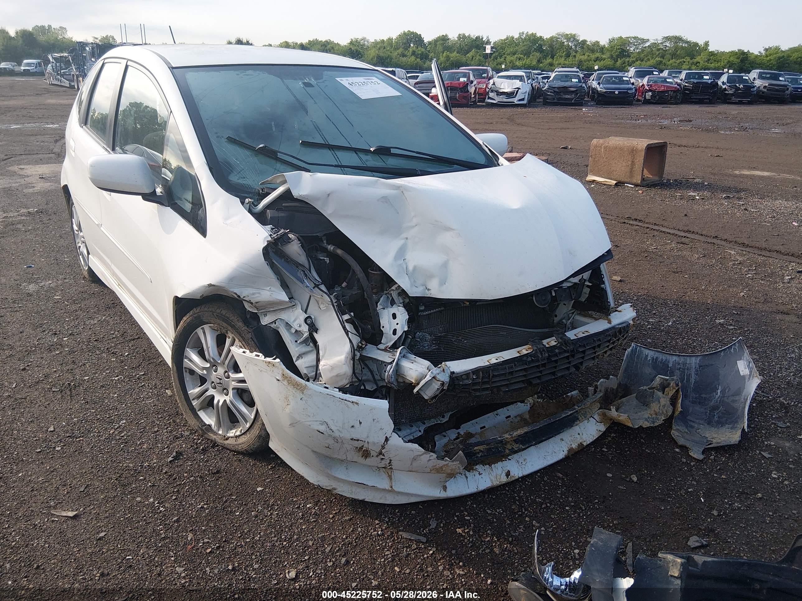 2009 Honda Fit Sport Белый vin: JHMGE88669S062705