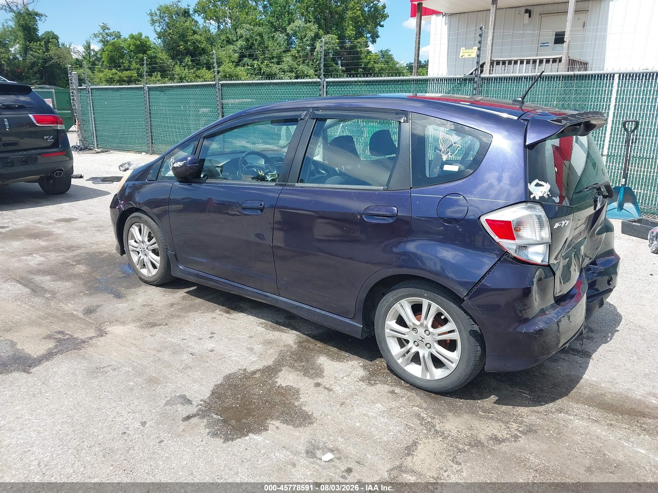 2009 Honda Fit Sport Purple vin: JHMGE88669S073638