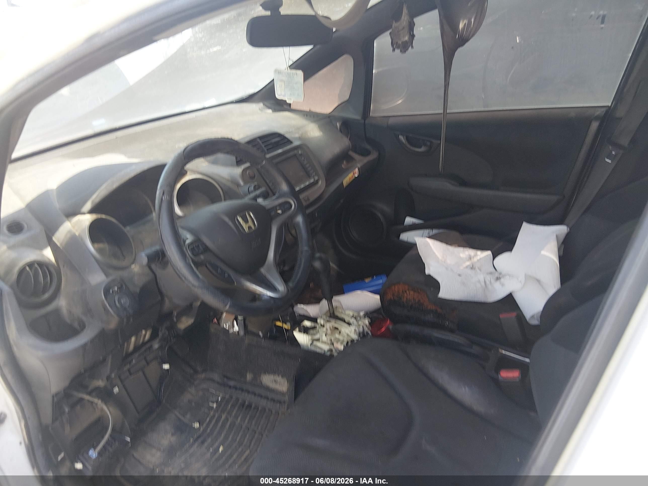 2009 Honda Fit Sport Белый vin: JHMGE88689S023808