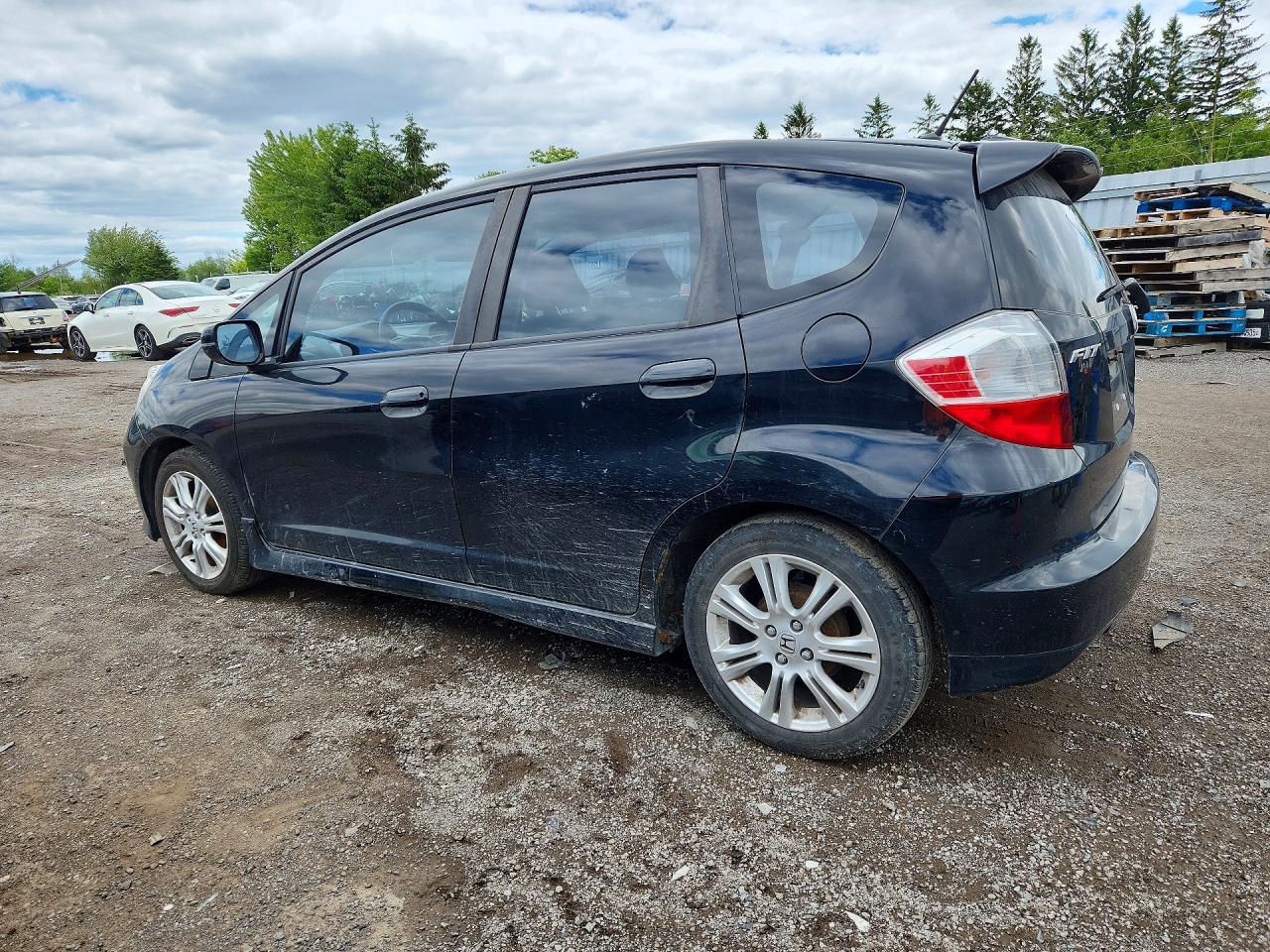 2009 Honda Fit Sport Black vin: JHMGE88829S802459