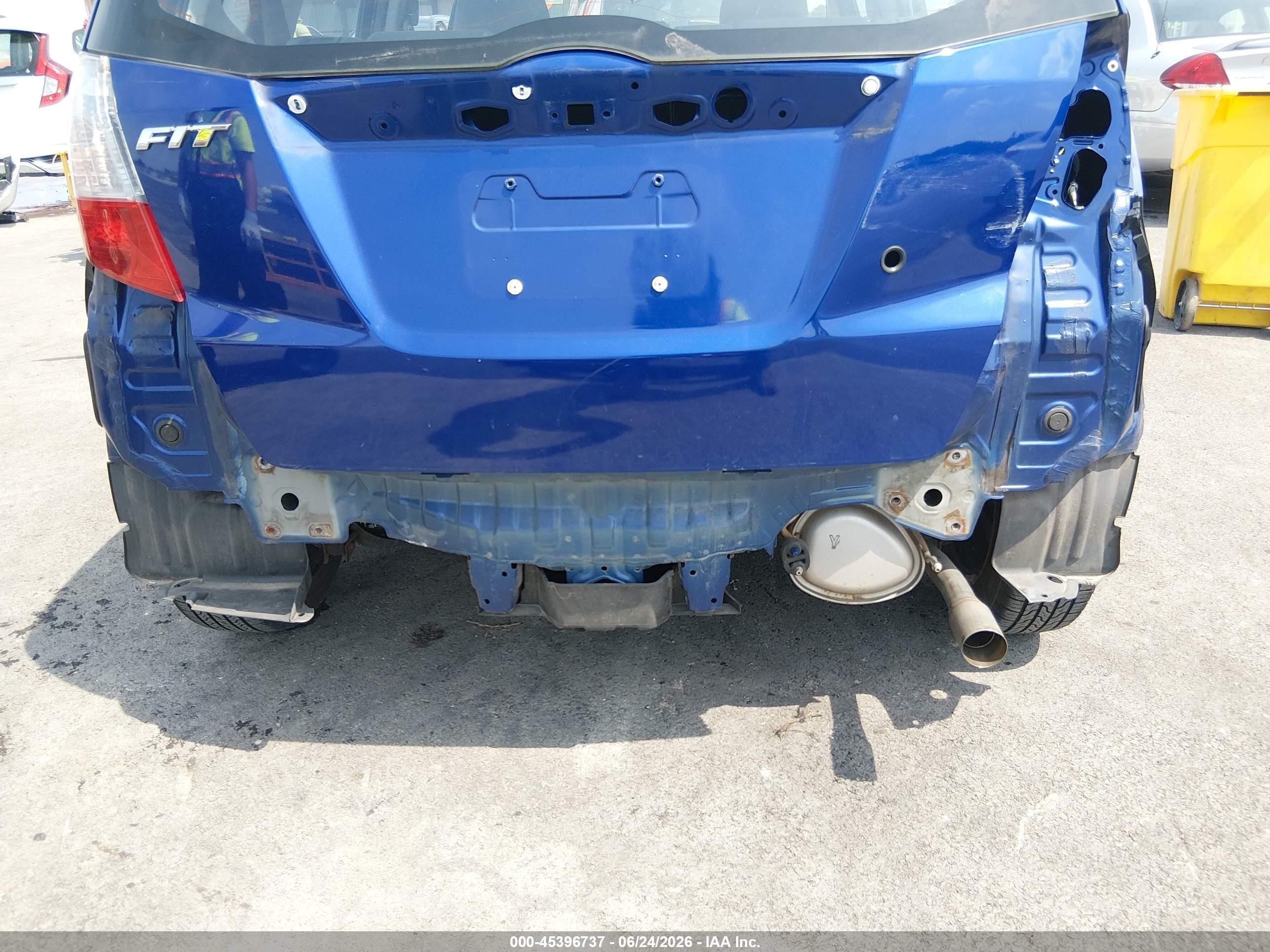 2010 Honda Fit   Blue vin: JHMGE8G20AS014359
