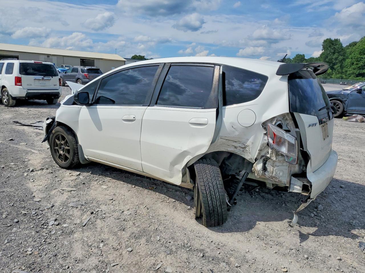 2010 Honda Fit White vin: JHMGE8G29AS000041