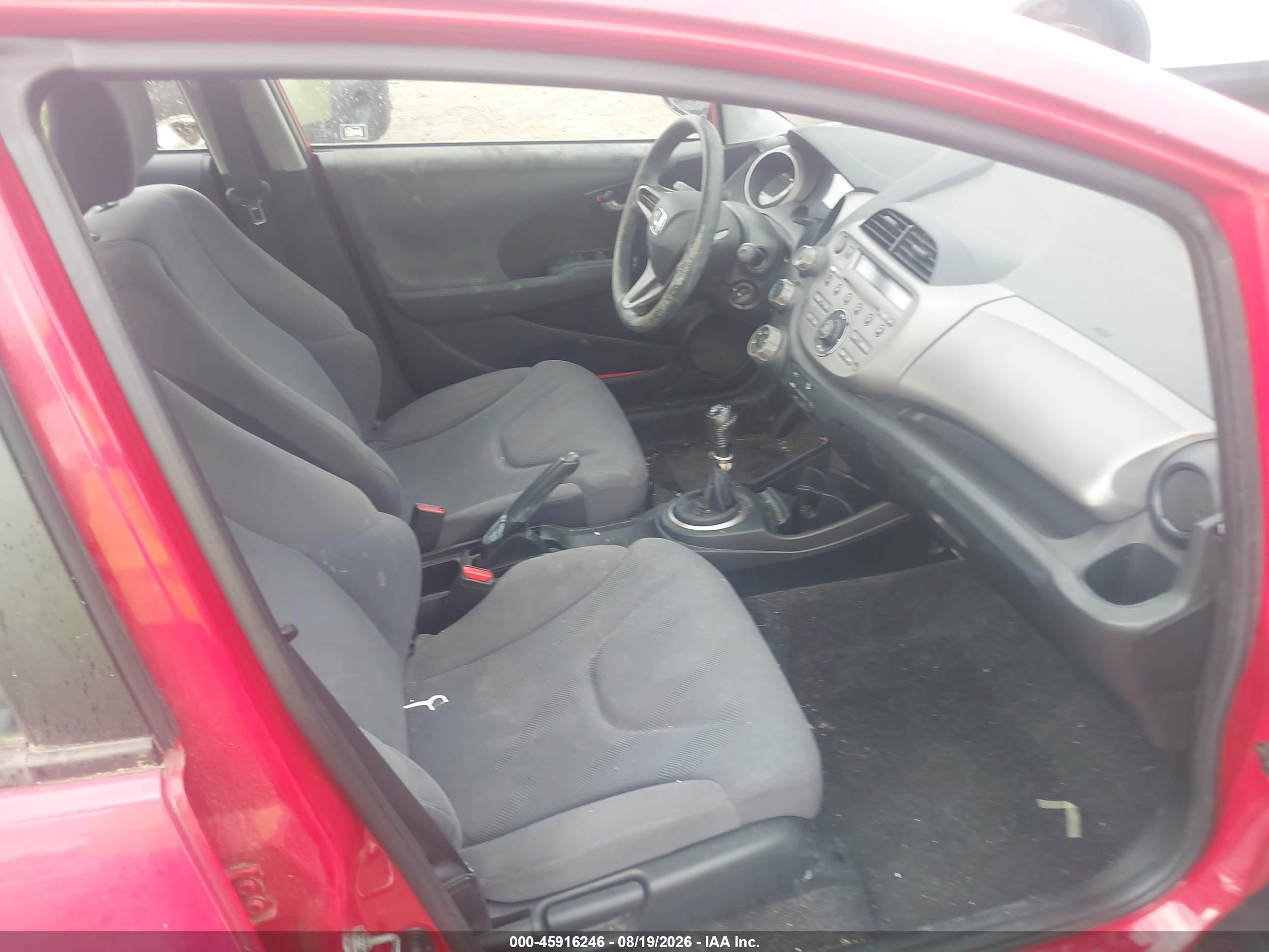 2010 Honda Fit   Red vin: JHMGE8G29AS002680