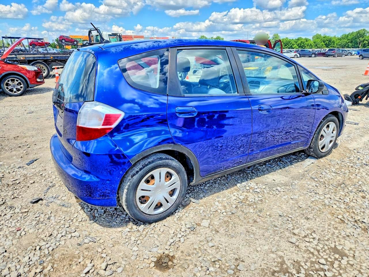 2010 Honda Fit Blue vin: JHMGE8G2XAS000095