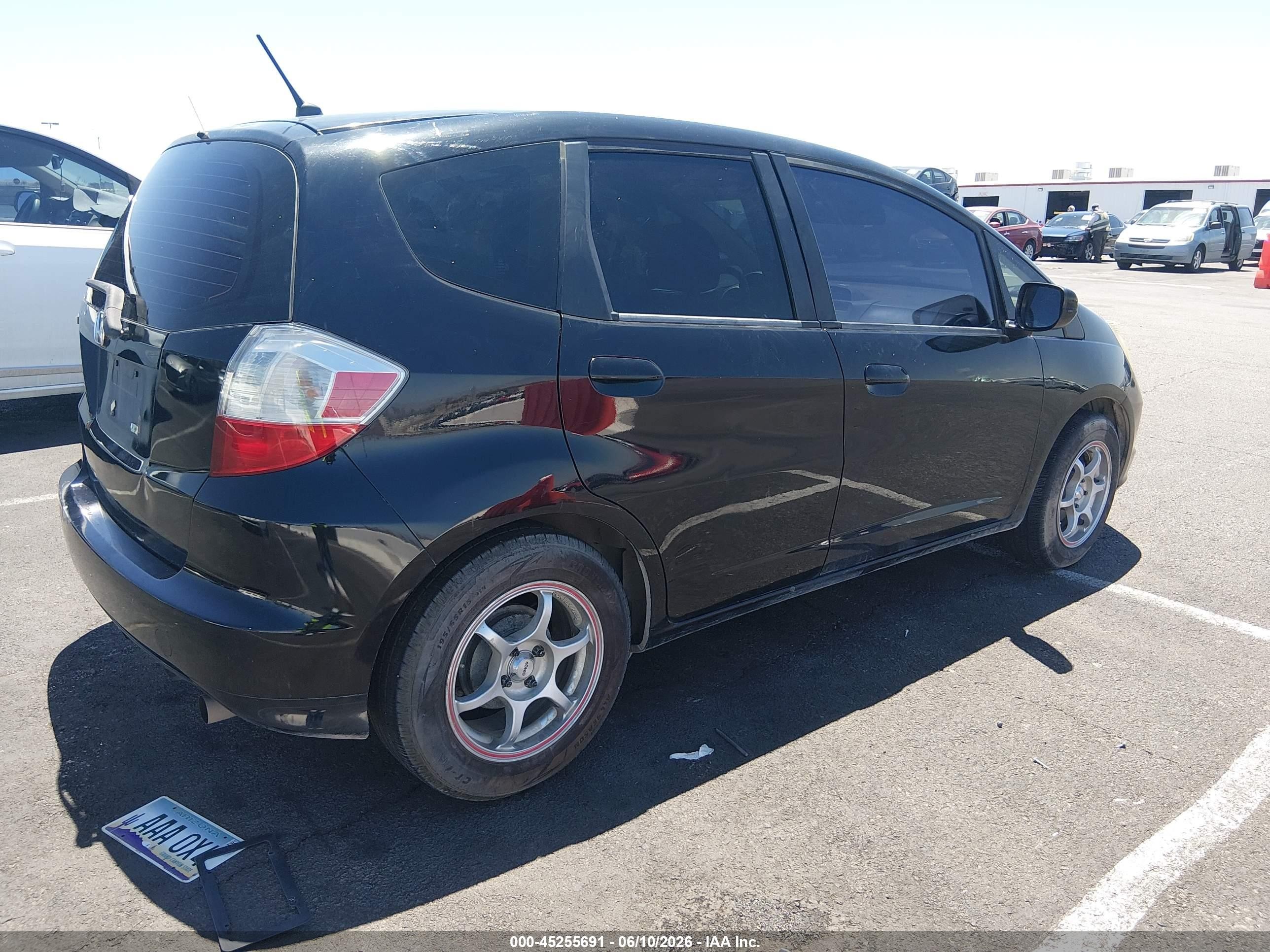 2012 Honda Fit   Gray vin: JHMGE8G30CC015551