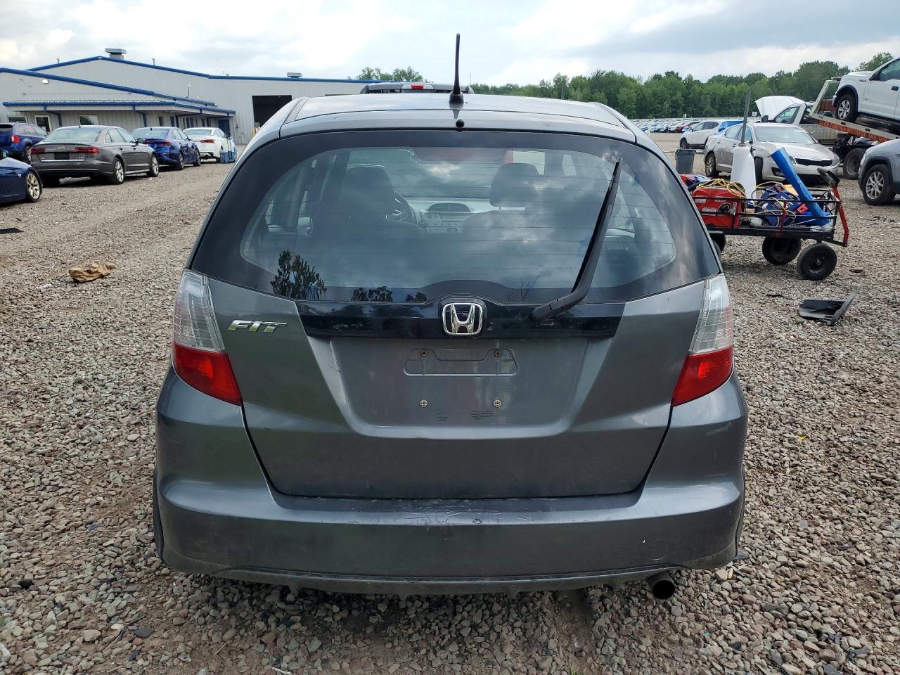 2012 Honda Fit Silver vin: JHMGE8G31CC021875