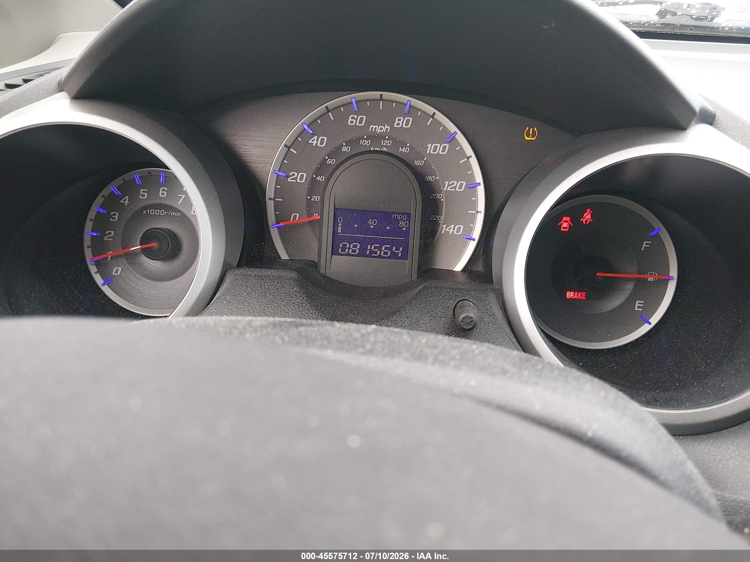 2013 Honda Fit   Silver vin: JHMGE8G31DC017147