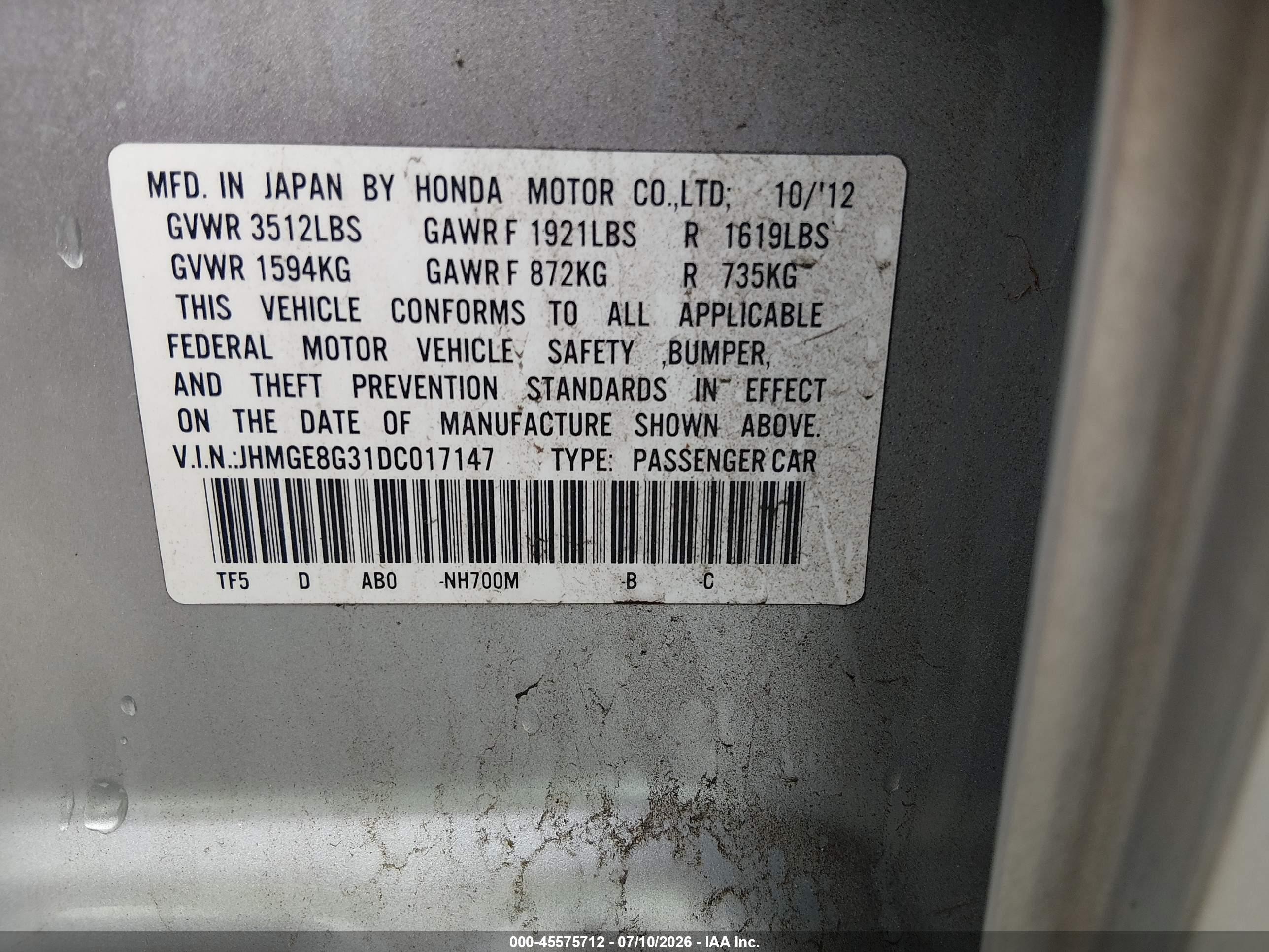 2013 Honda Fit   Silver vin: JHMGE8G31DC017147